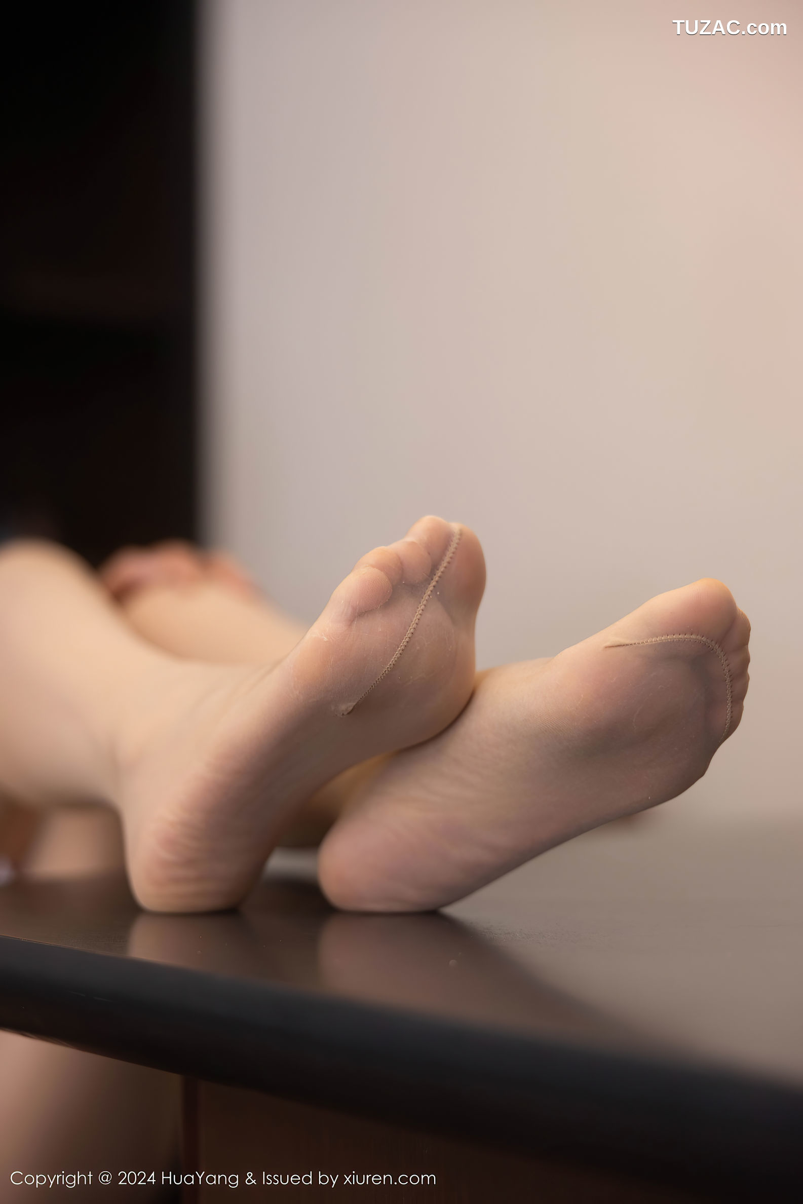 HuaYang花漾-625-宋-kiki-OL白衬衫黑短裙黑色内衣肉丝-2024.12.19