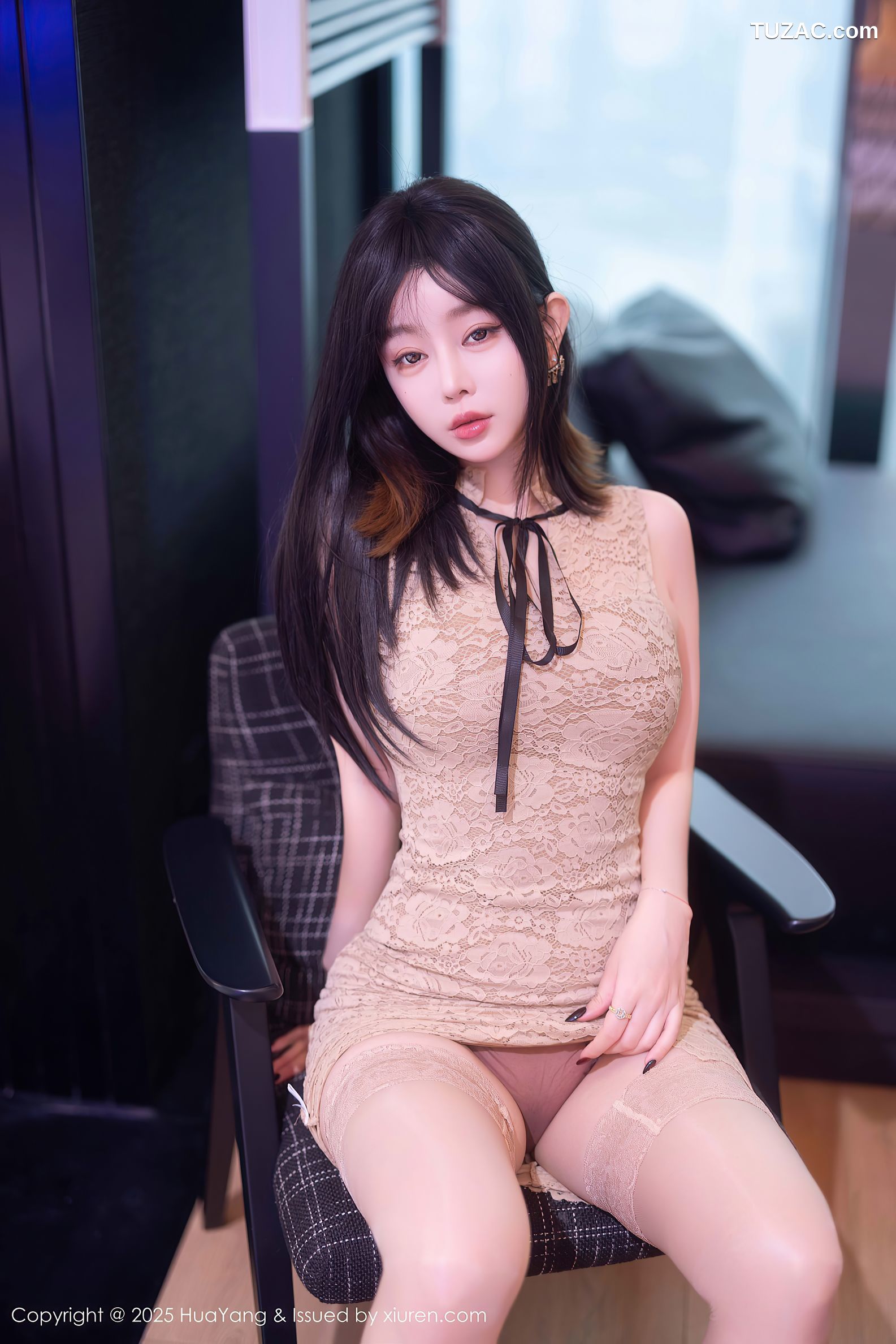 HuaYang花漾-632-王雨纯-肉色连衣短裙肉丝爆乳-2025.02.14