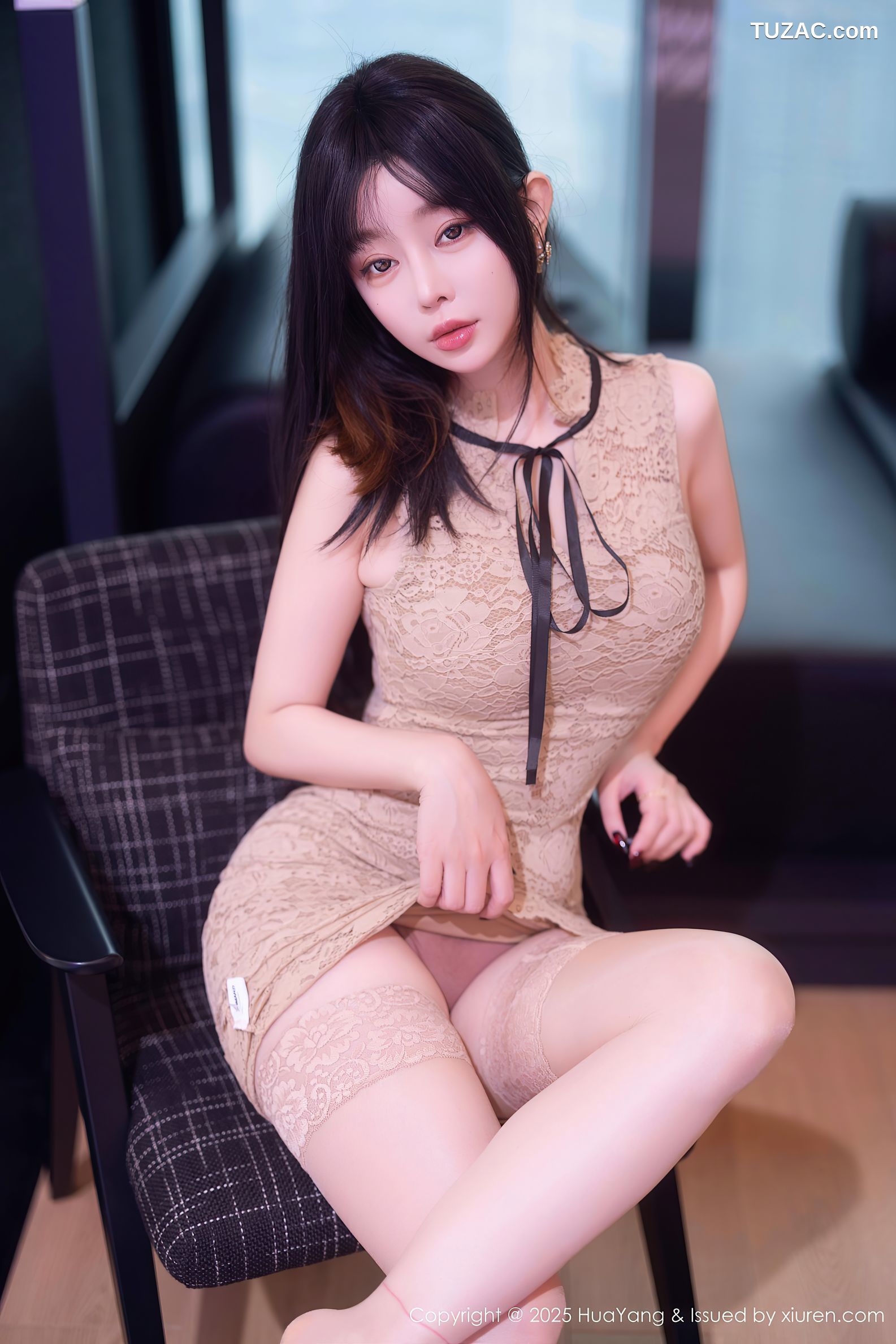 HuaYang花漾-632-王雨纯-肉色连衣短裙肉丝爆乳-2025.02.14