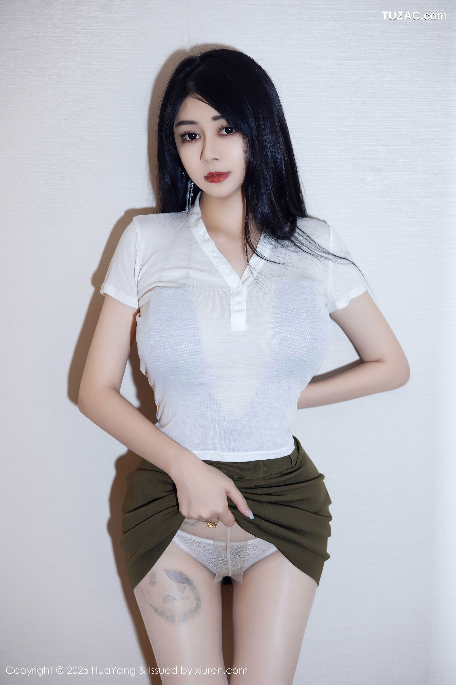 HuaYang花漾-647-凯竹Quinn-轻透白色T恤墨绿短裙亮片情趣内衣-2025.09.29