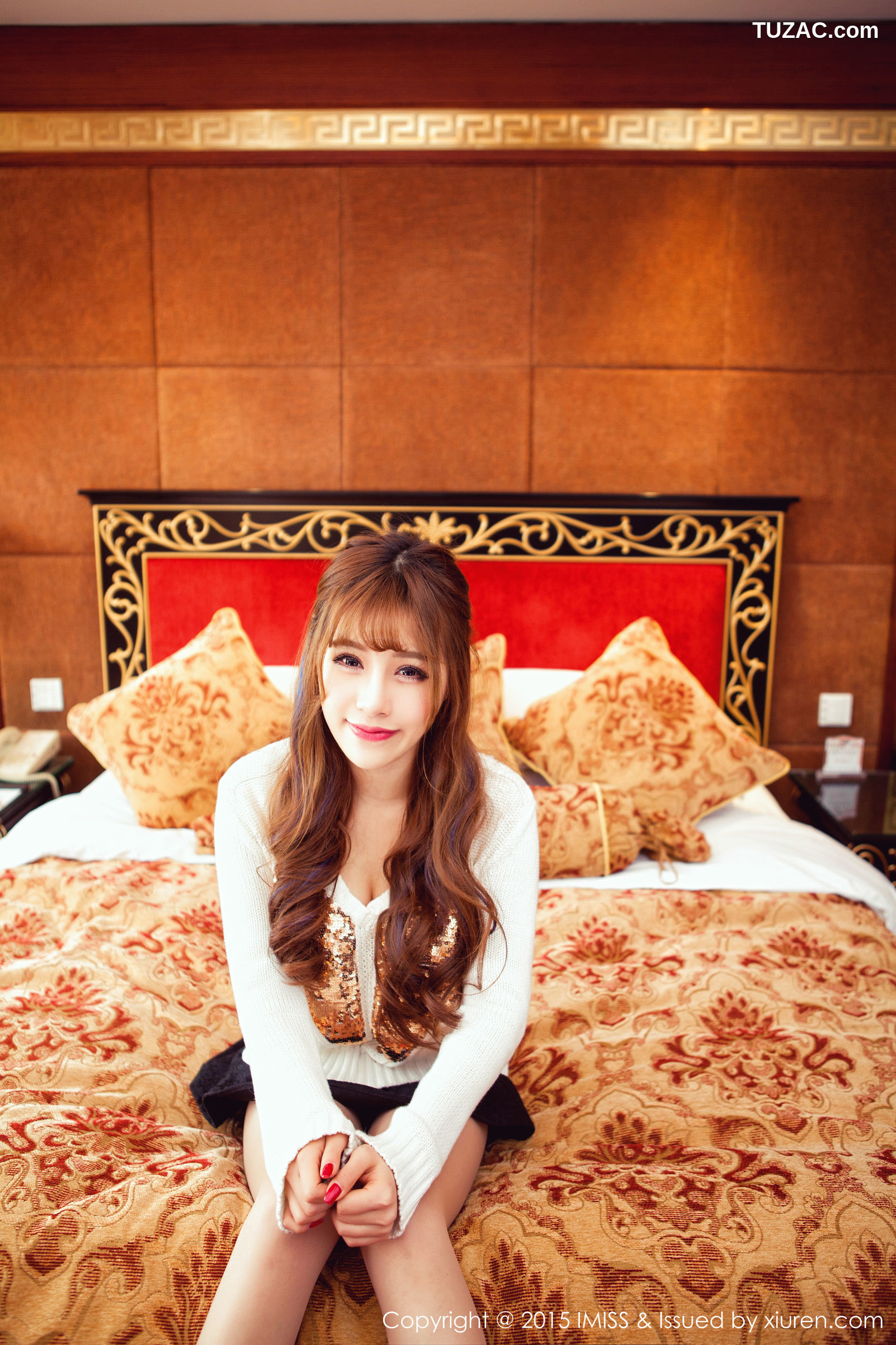 IMiss爱蜜社-012-田老师-宾馆大床上性感内衣