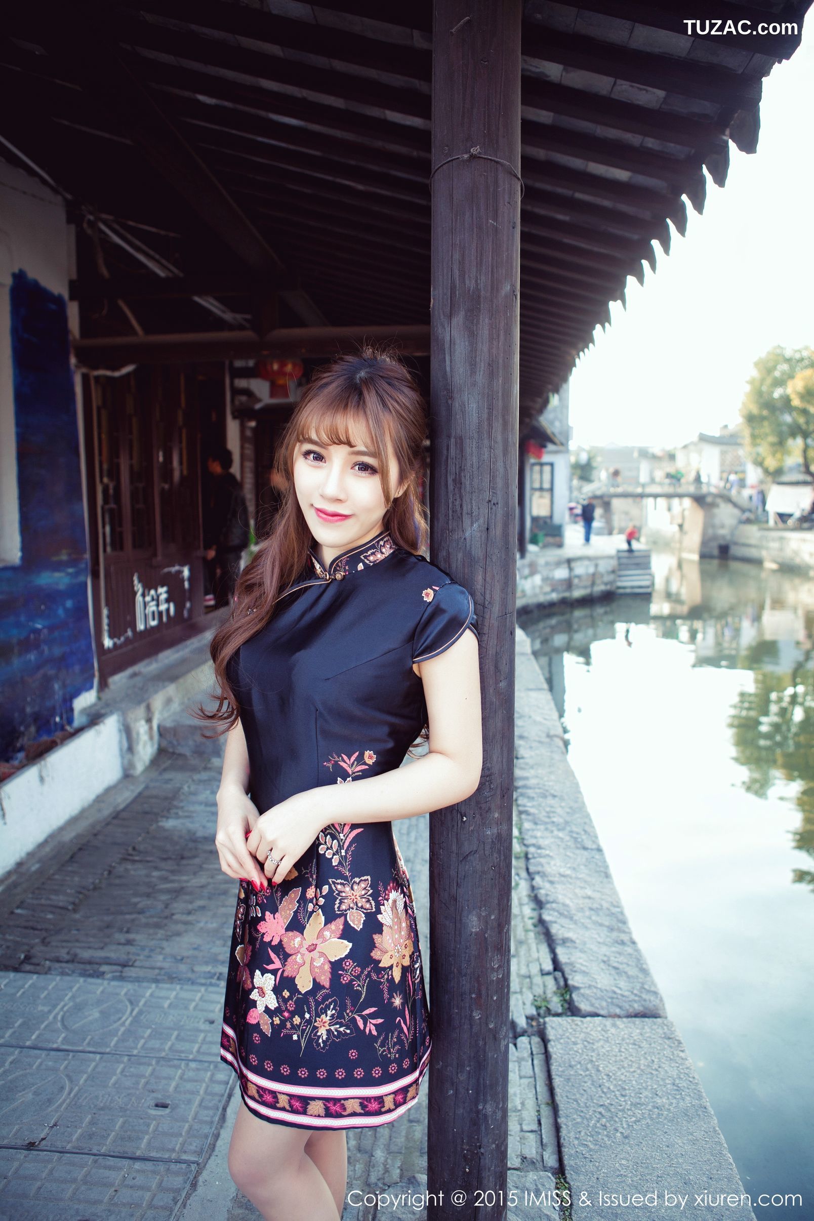 IMiss爱蜜社-012-田老师-宾馆大床上性感内衣