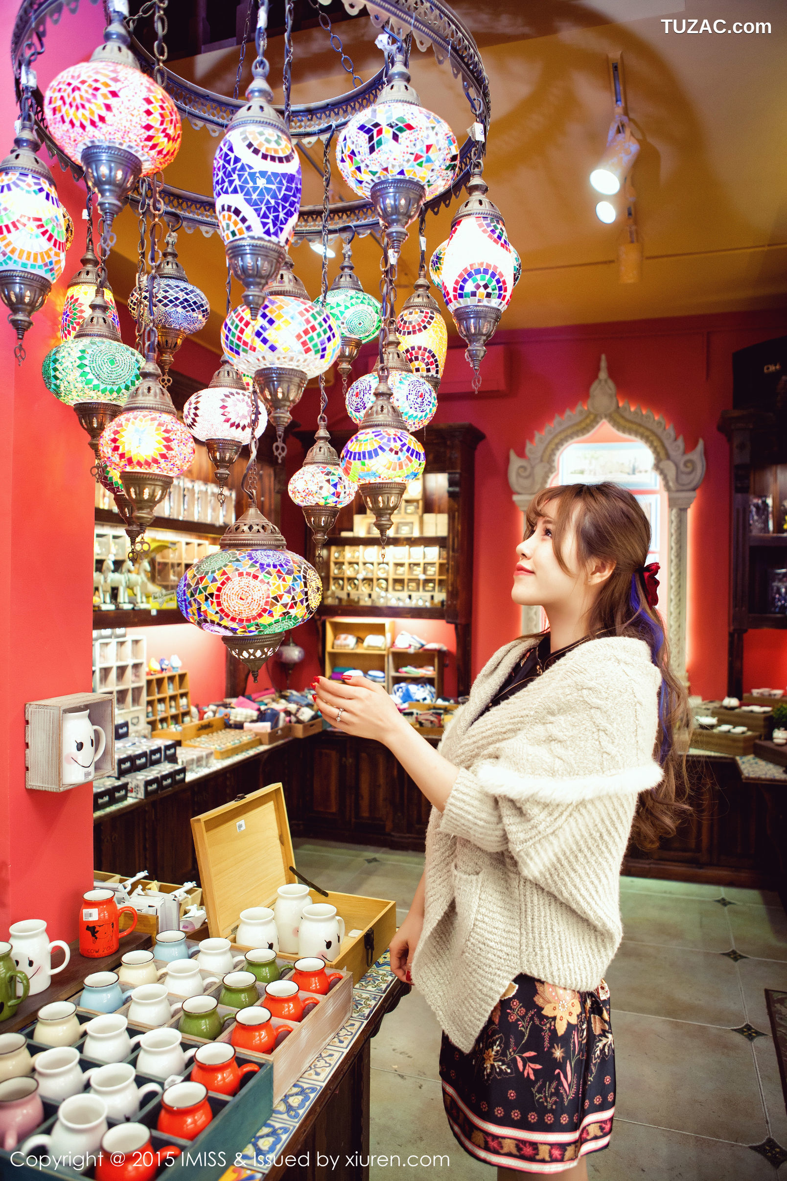 IMiss爱蜜社-012-田老师-宾馆大床上性感内衣