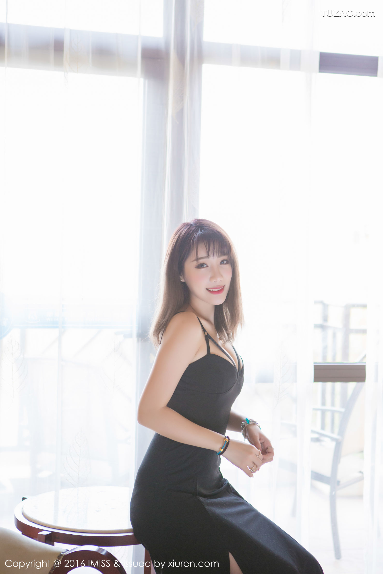 IMiss爱蜜社-063-模特合集-游泳池-室内套图