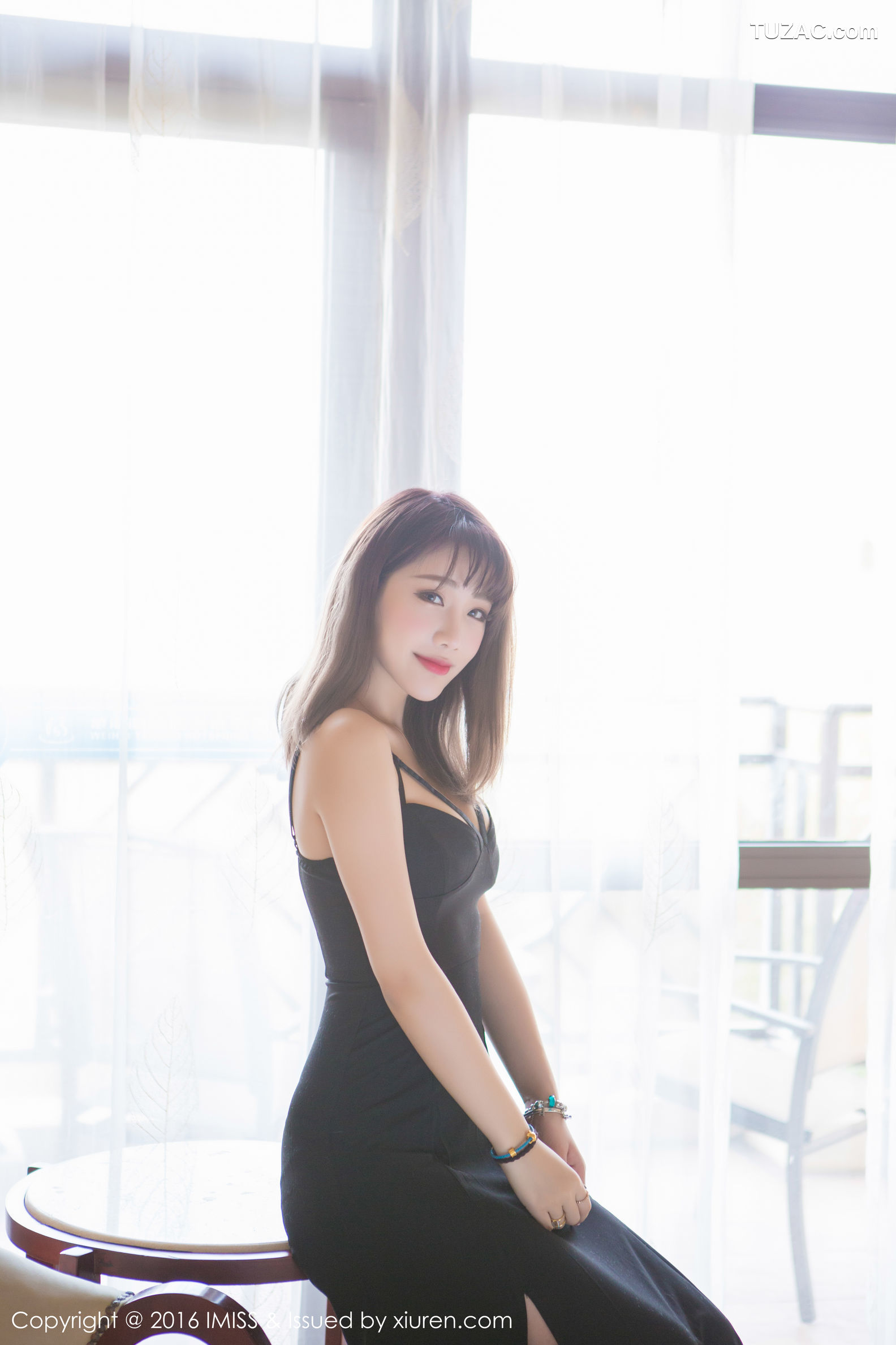 IMiss爱蜜社-063-模特合集-游泳池-室内套图