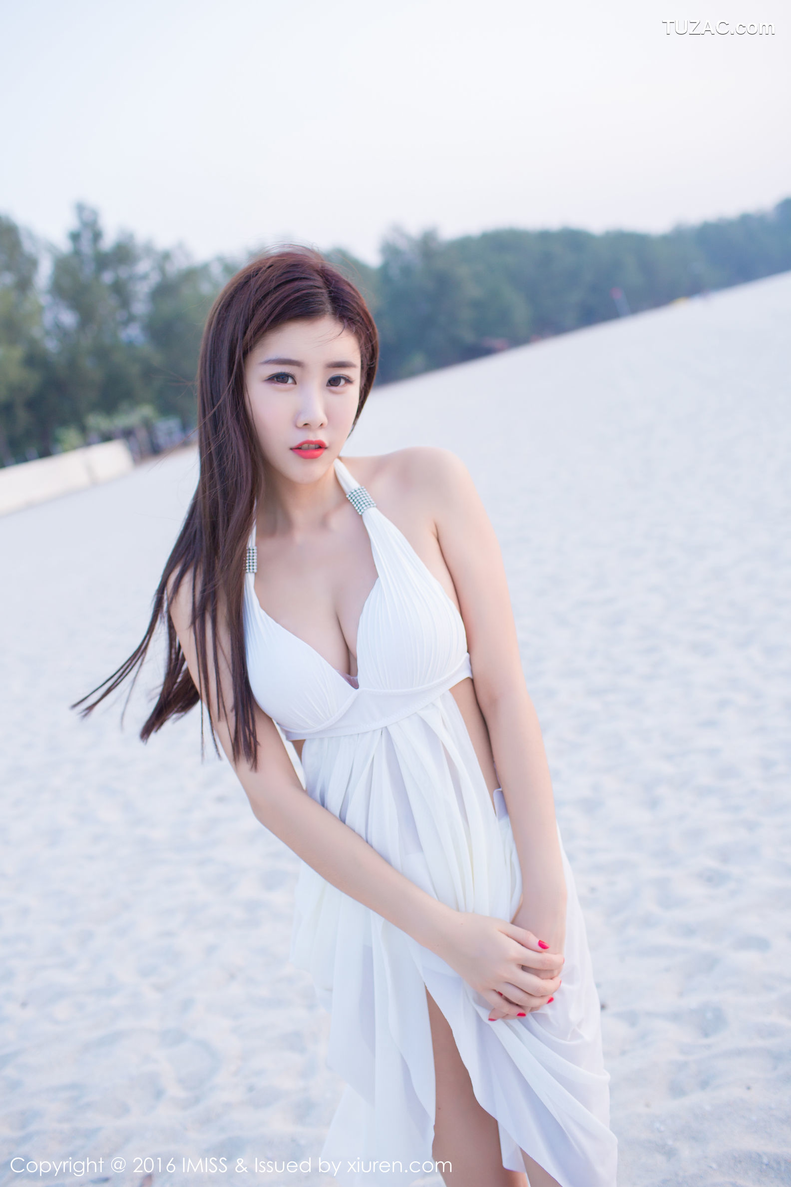 IMiss爱蜜社-086-程小烦不烦-粉色装扮-白色裙子外拍