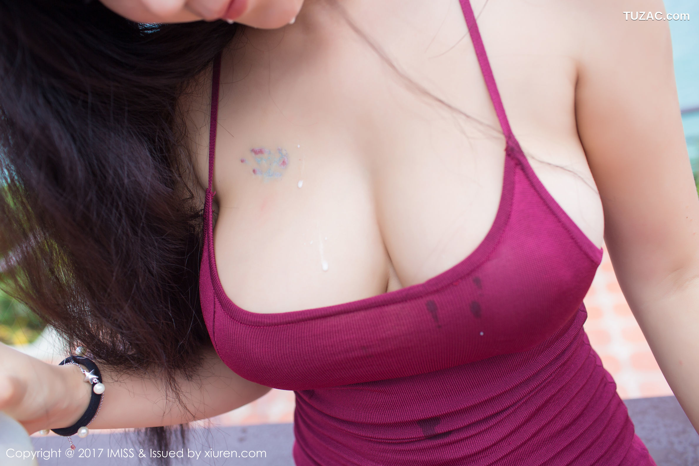 IMiss爱蜜社-151-Abby李雅-长滩旅拍-红色吊带连身裙