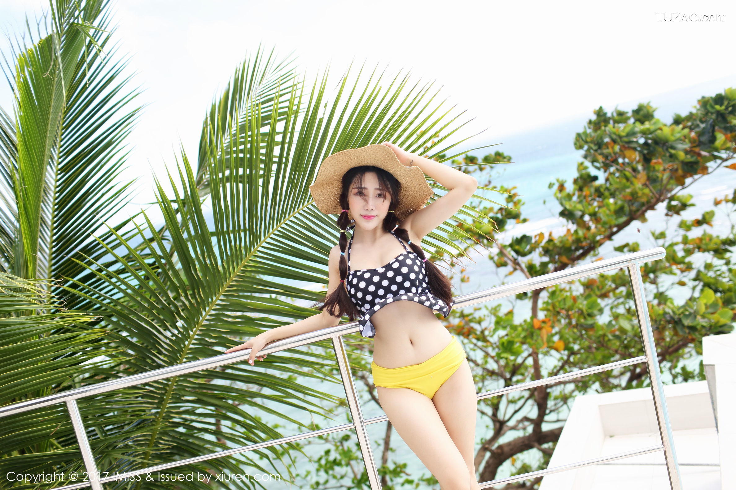 IMiss爱蜜社-152-兜豆靓-长滩旅拍-居家性感内衣秀