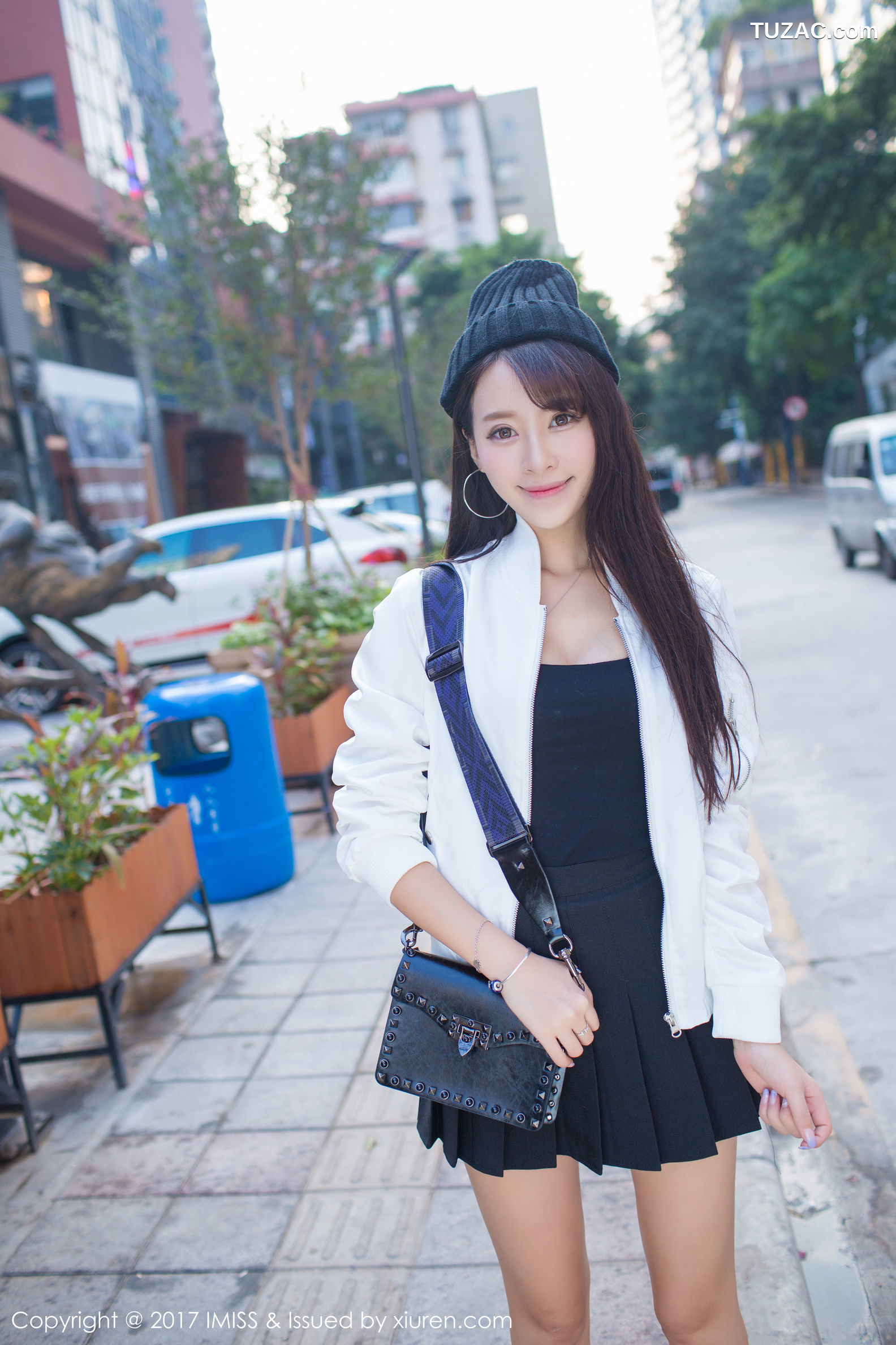 IMiss爱蜜社-163-王曼妮好Q-粉红牛仔吊带裤清新街拍