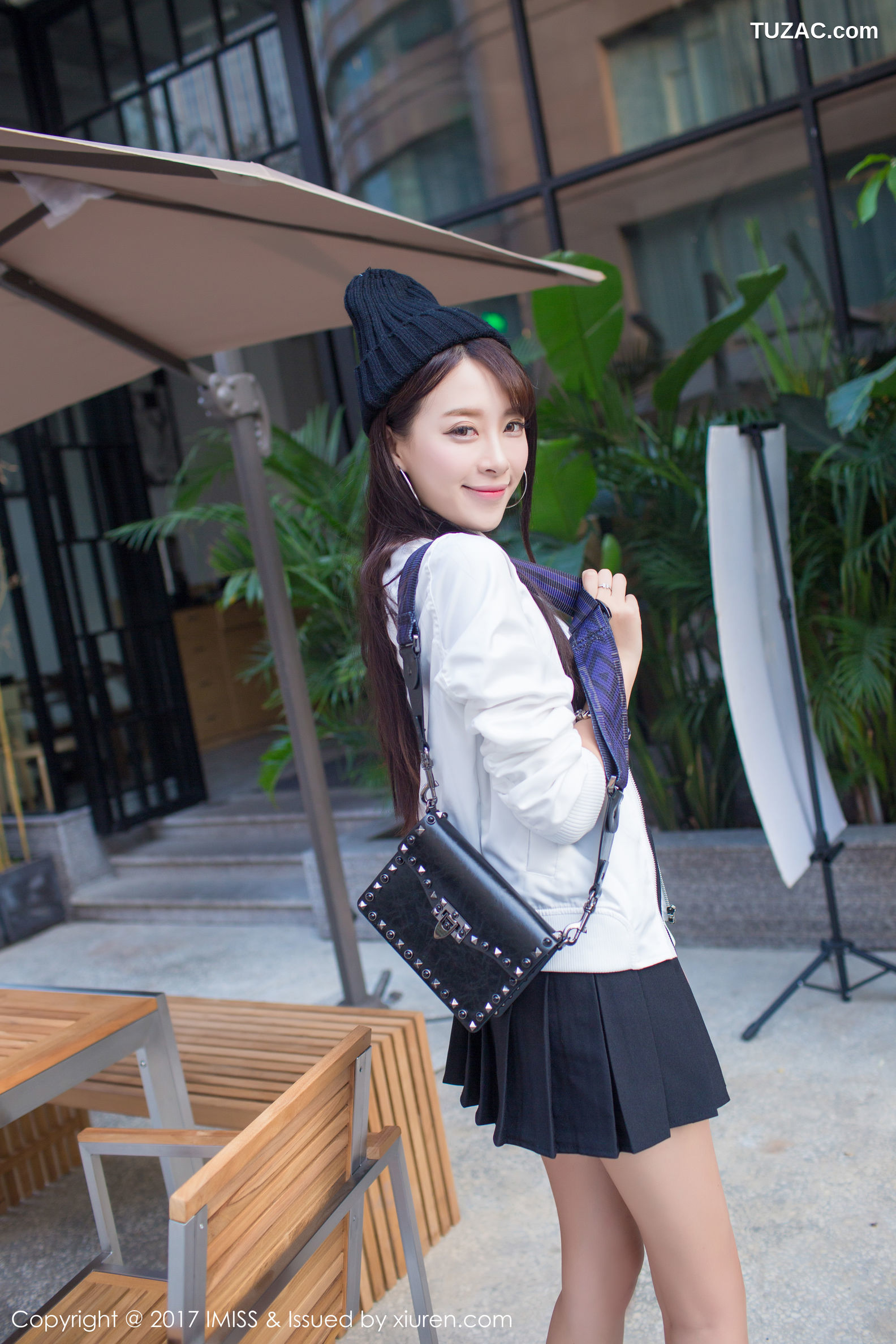 IMiss爱蜜社-163-王曼妮好Q-粉红牛仔吊带裤清新街拍