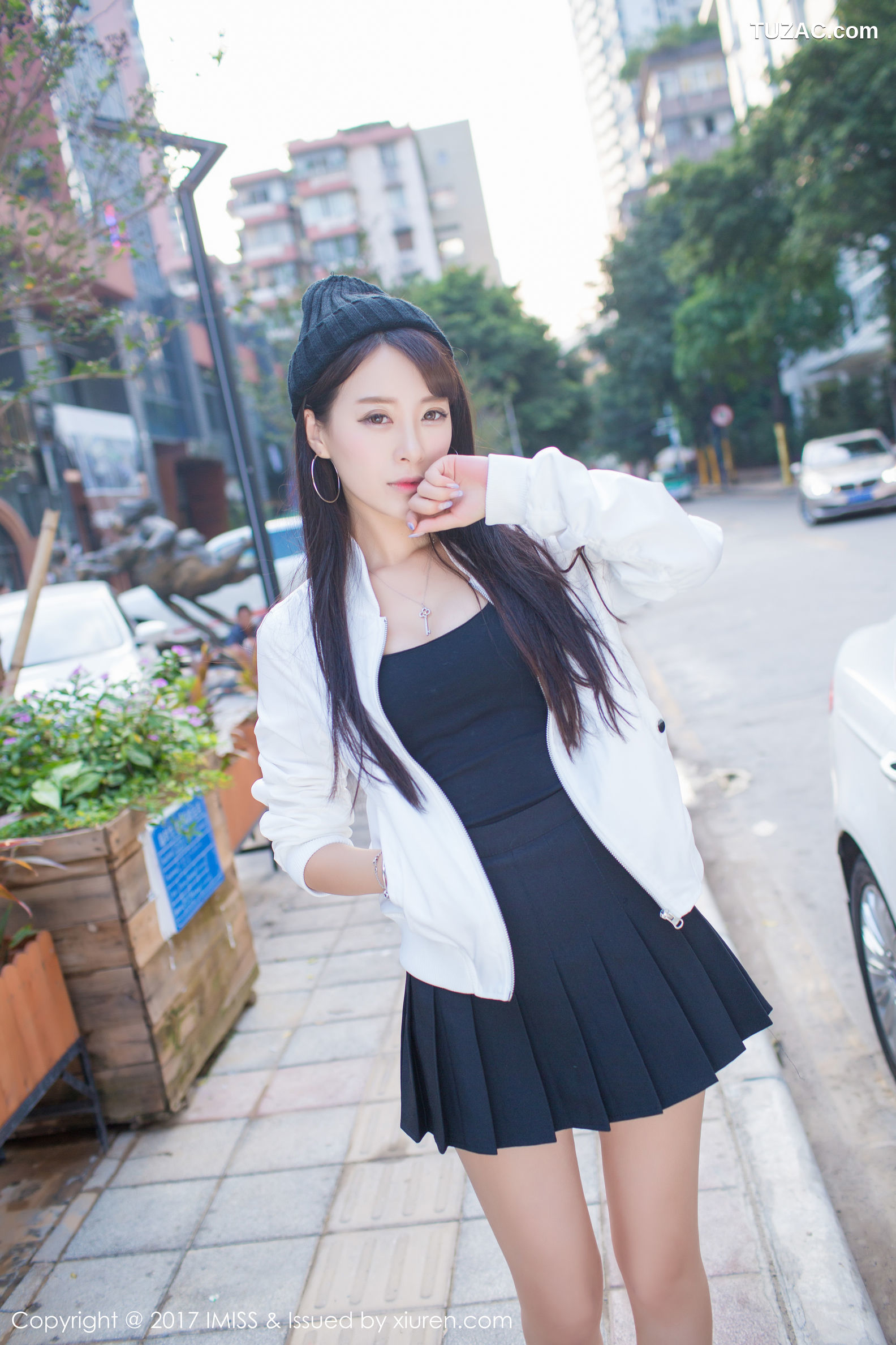 IMiss爱蜜社-163-王曼妮好Q-粉红牛仔吊带裤清新街拍