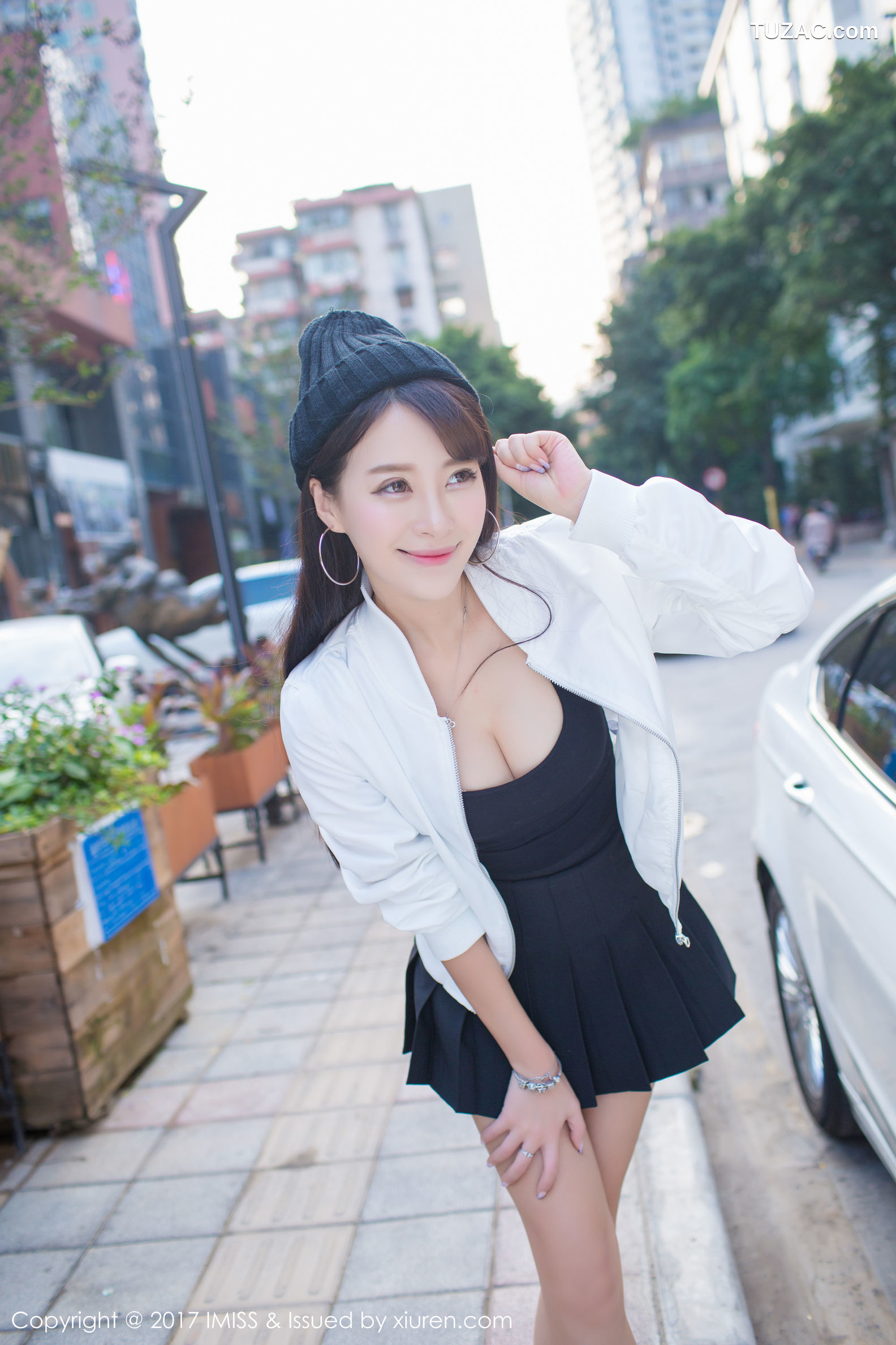 IMiss爱蜜社-163-王曼妮好Q-粉红牛仔吊带裤清新街拍