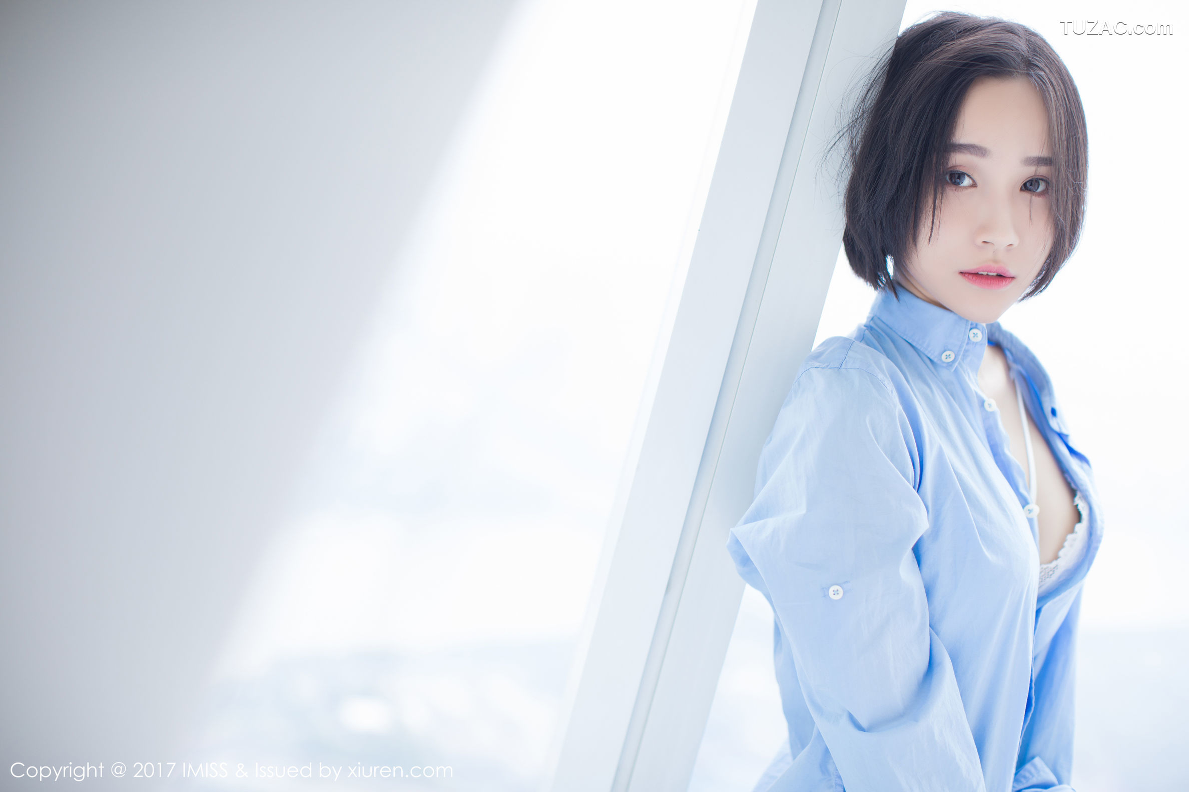 IMiss爱蜜社-178-Livia-清爽蓝色衬衣-白色蕾丝