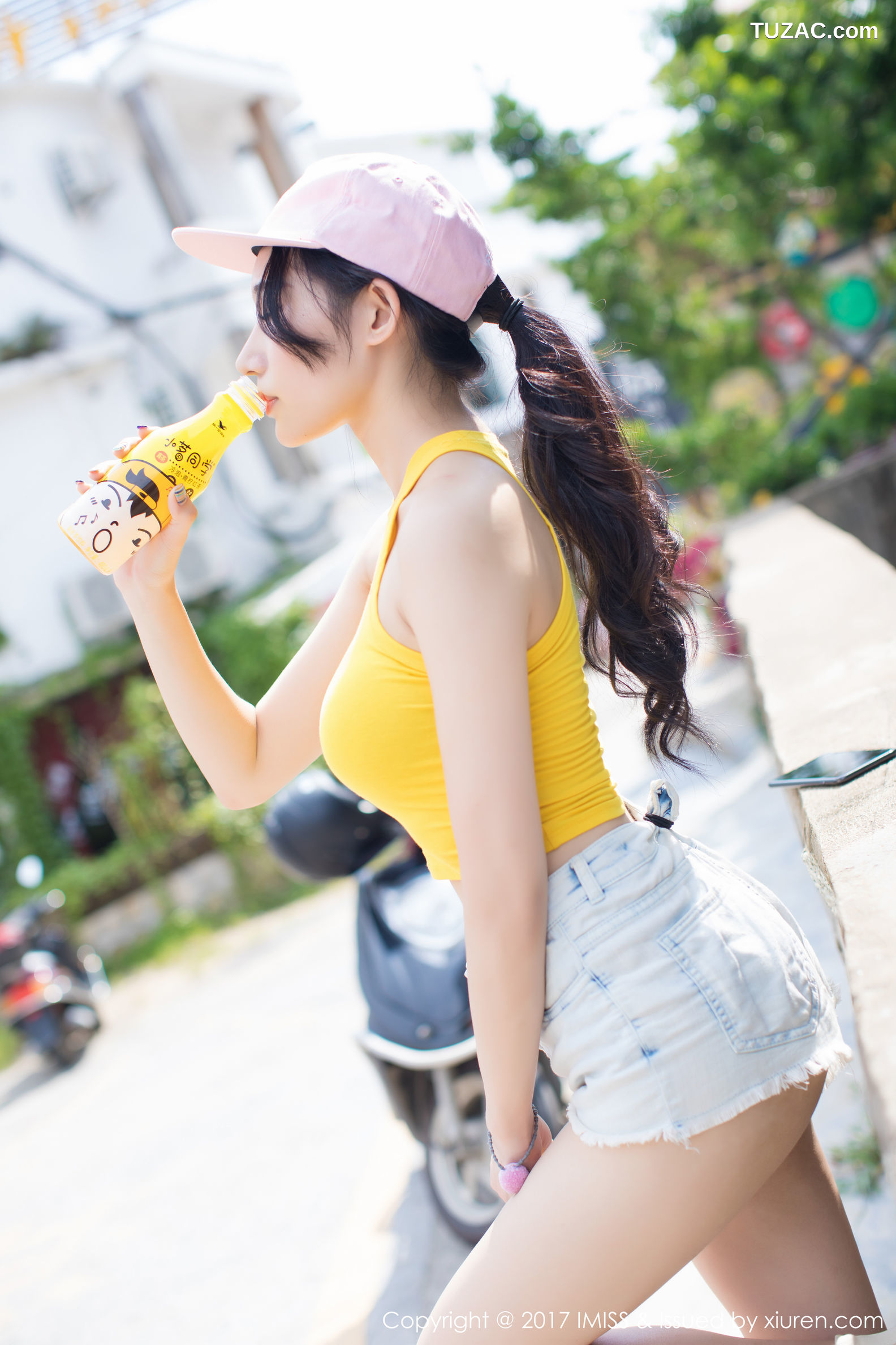 IMiss爱蜜社-180-小狐狸Sica-户外牛仔短裤系列