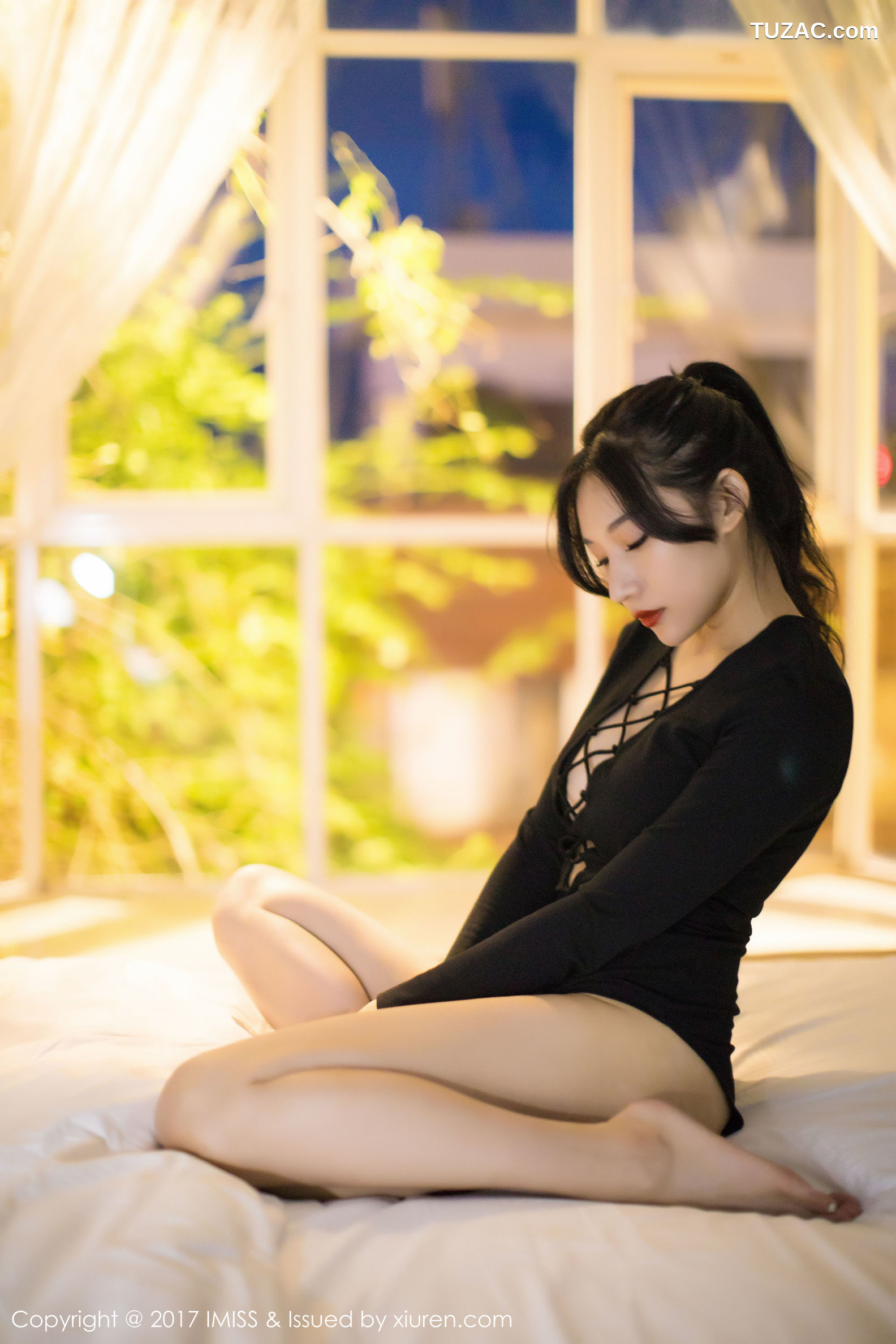 IMiss爱蜜社-194-小狐狸sica-黑色私房性感美腿