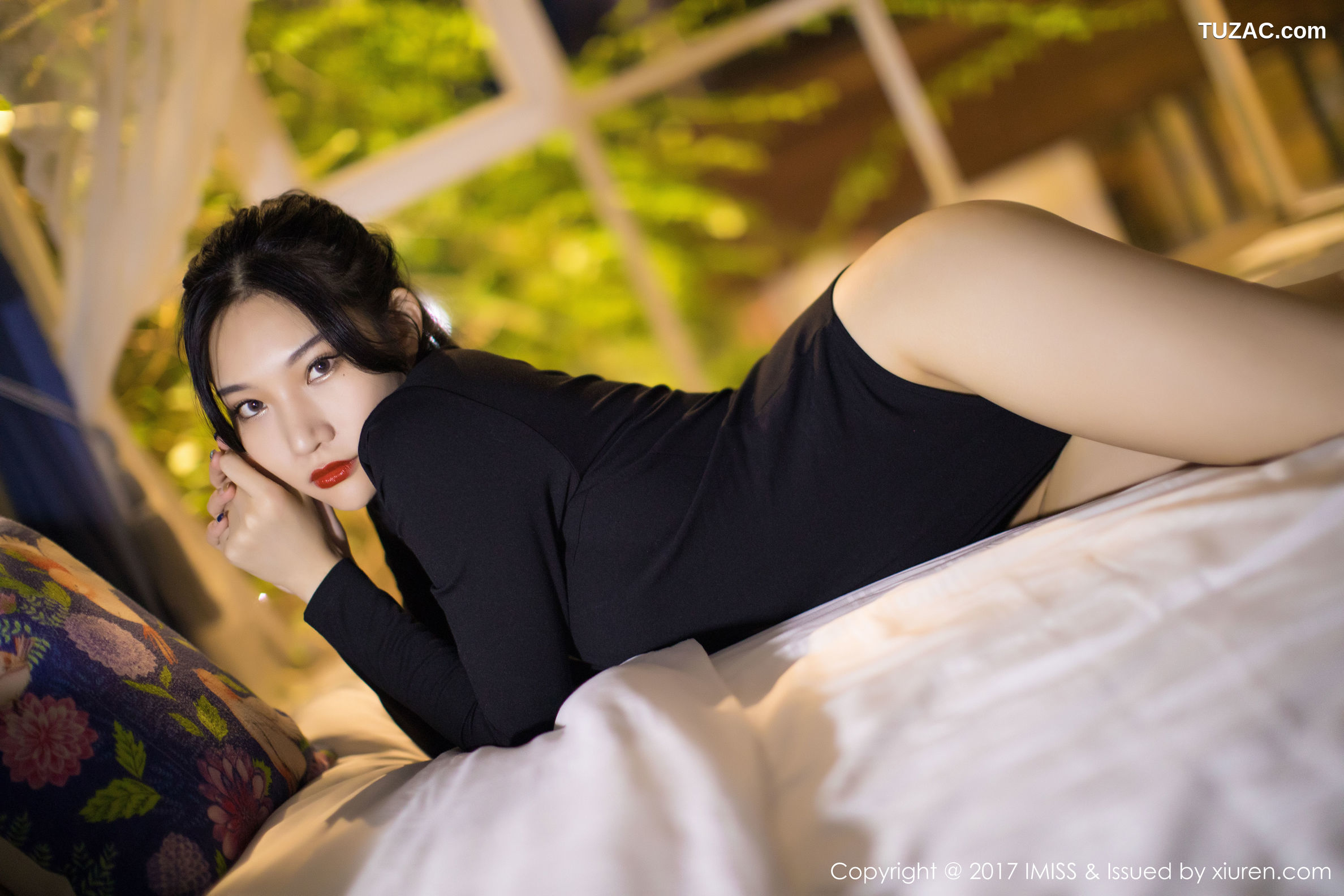 IMiss爱蜜社-194-小狐狸sica-黑色私房性感美腿