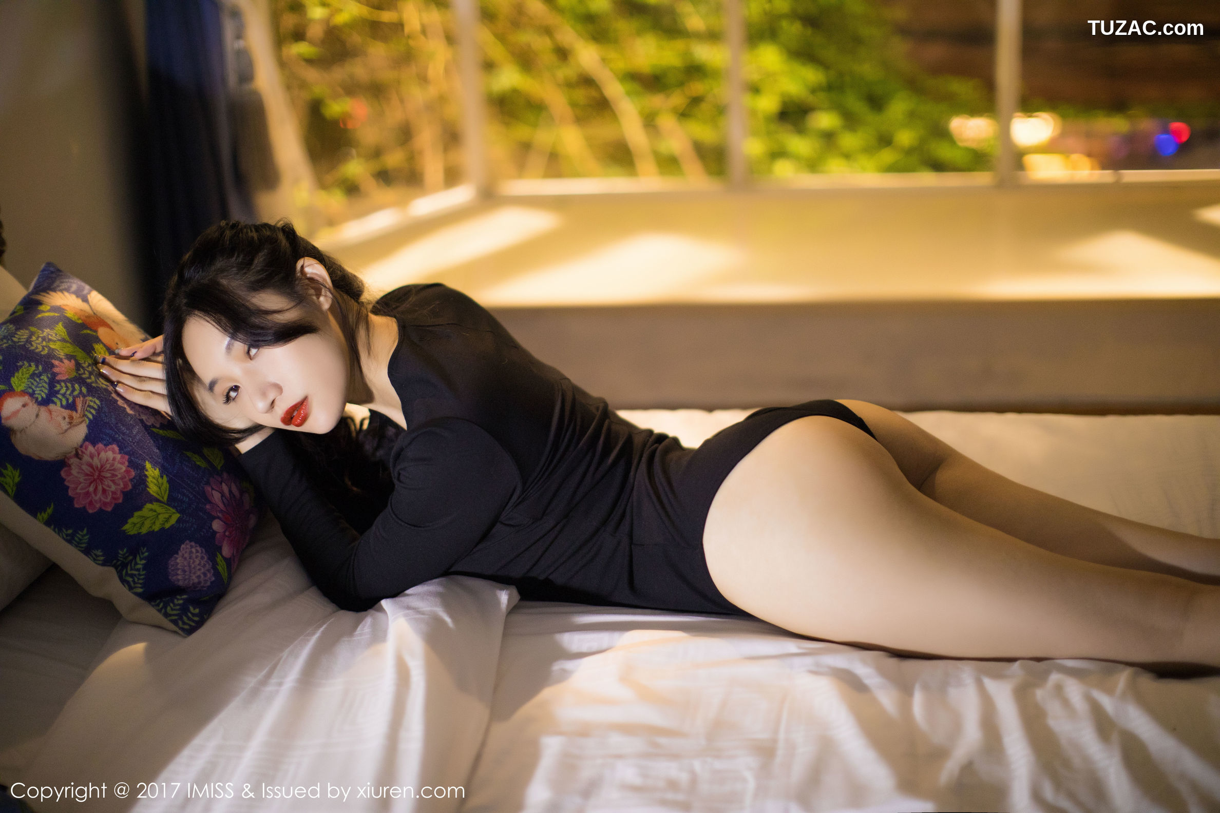 IMiss爱蜜社-194-小狐狸sica-黑色私房性感美腿