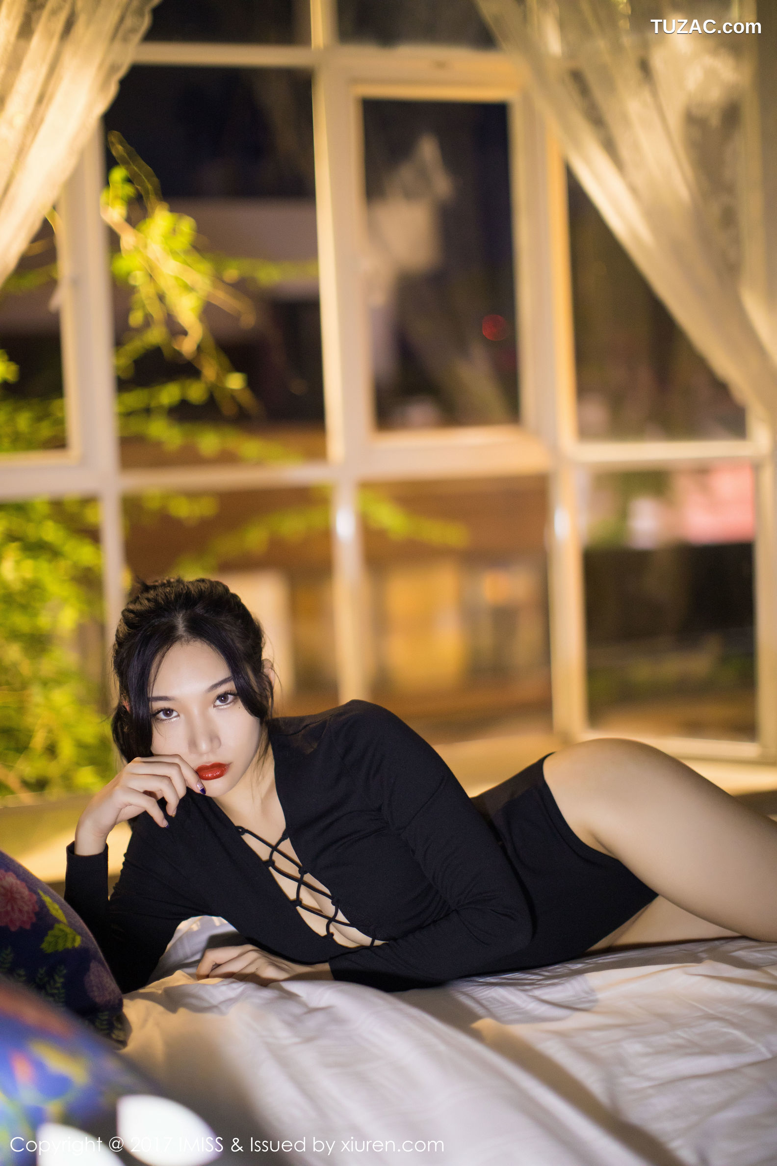 IMiss爱蜜社-194-小狐狸sica-黑色私房性感美腿