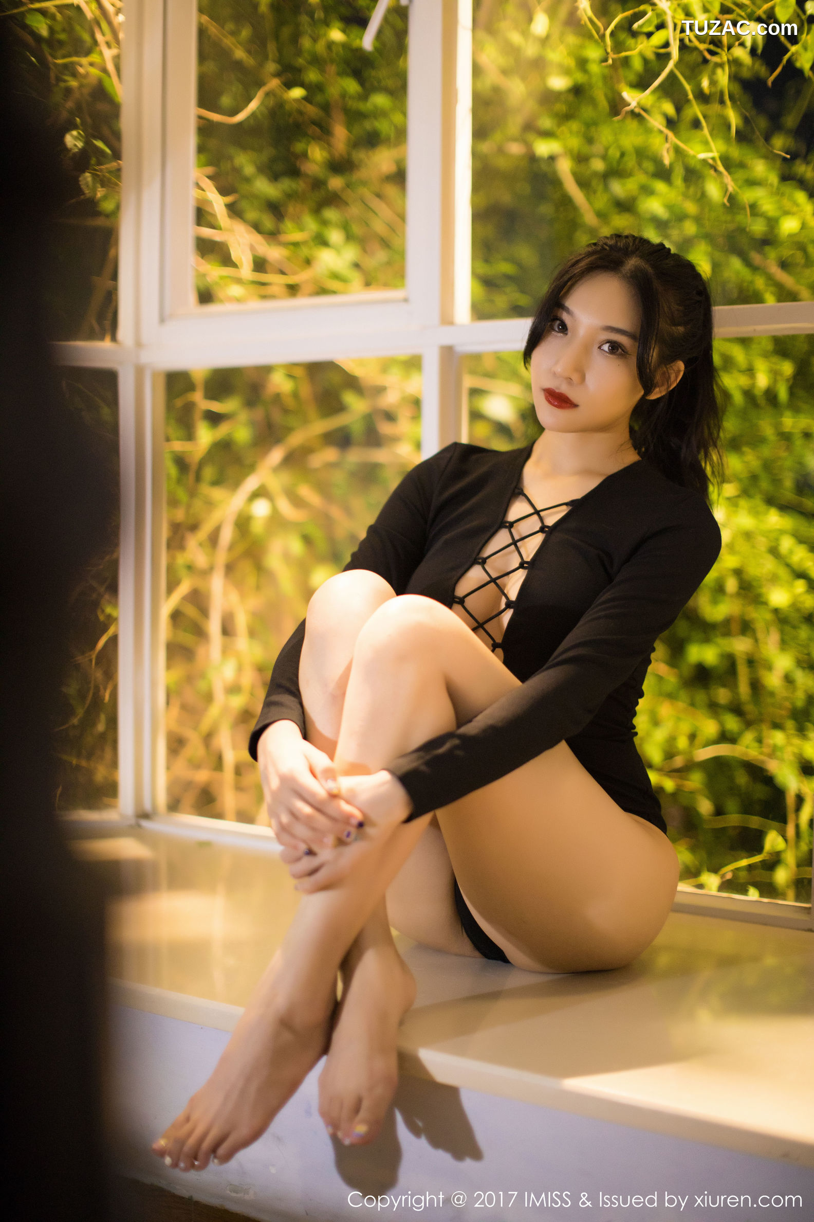 IMiss爱蜜社-194-小狐狸sica-黑色私房性感美腿
