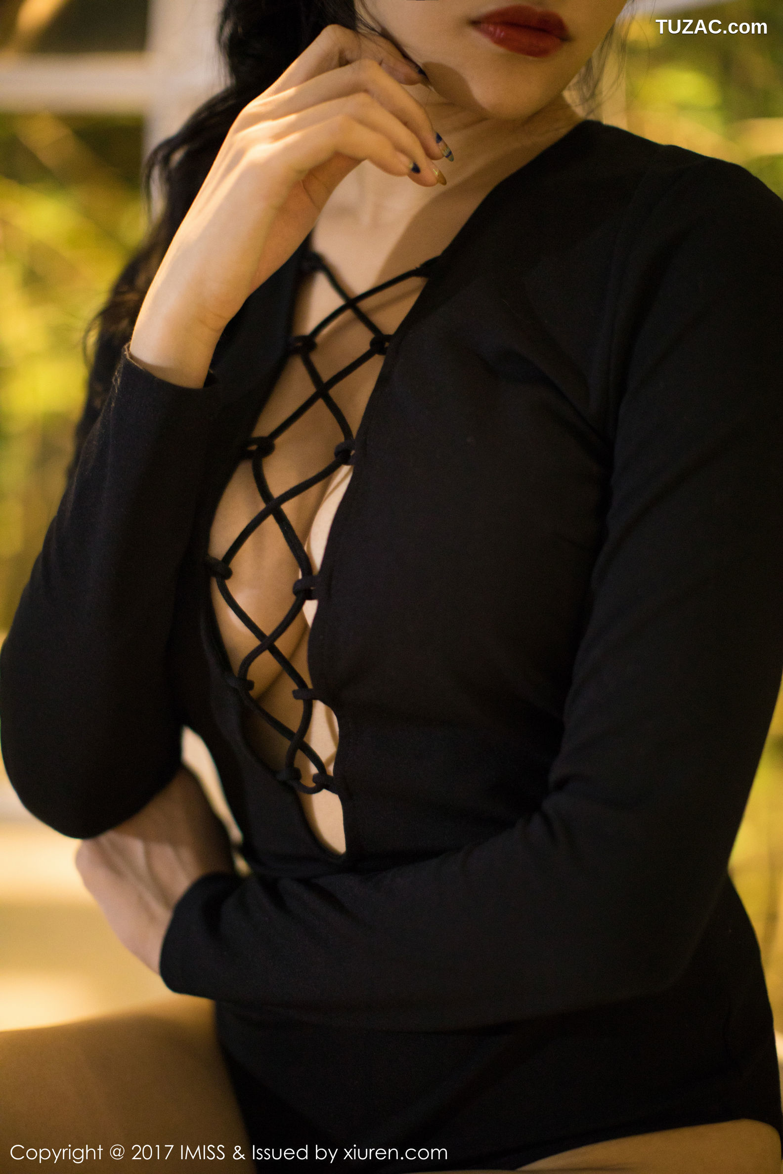 IMiss爱蜜社-194-小狐狸sica-黑色私房性感美腿