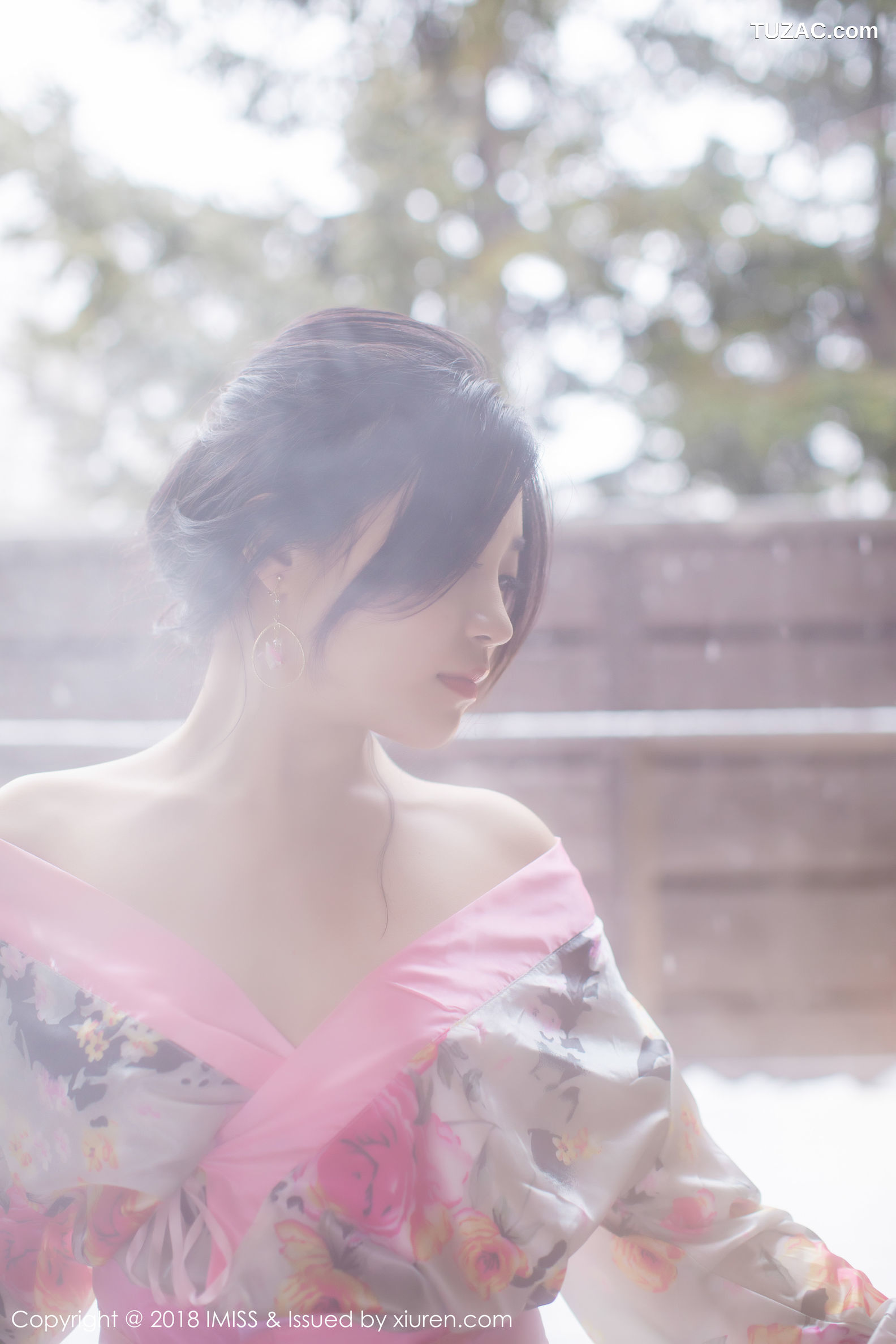 IMiss爱蜜社-221-许诺-北海道旅拍-第二辑-浴池和服蕾丝美腿