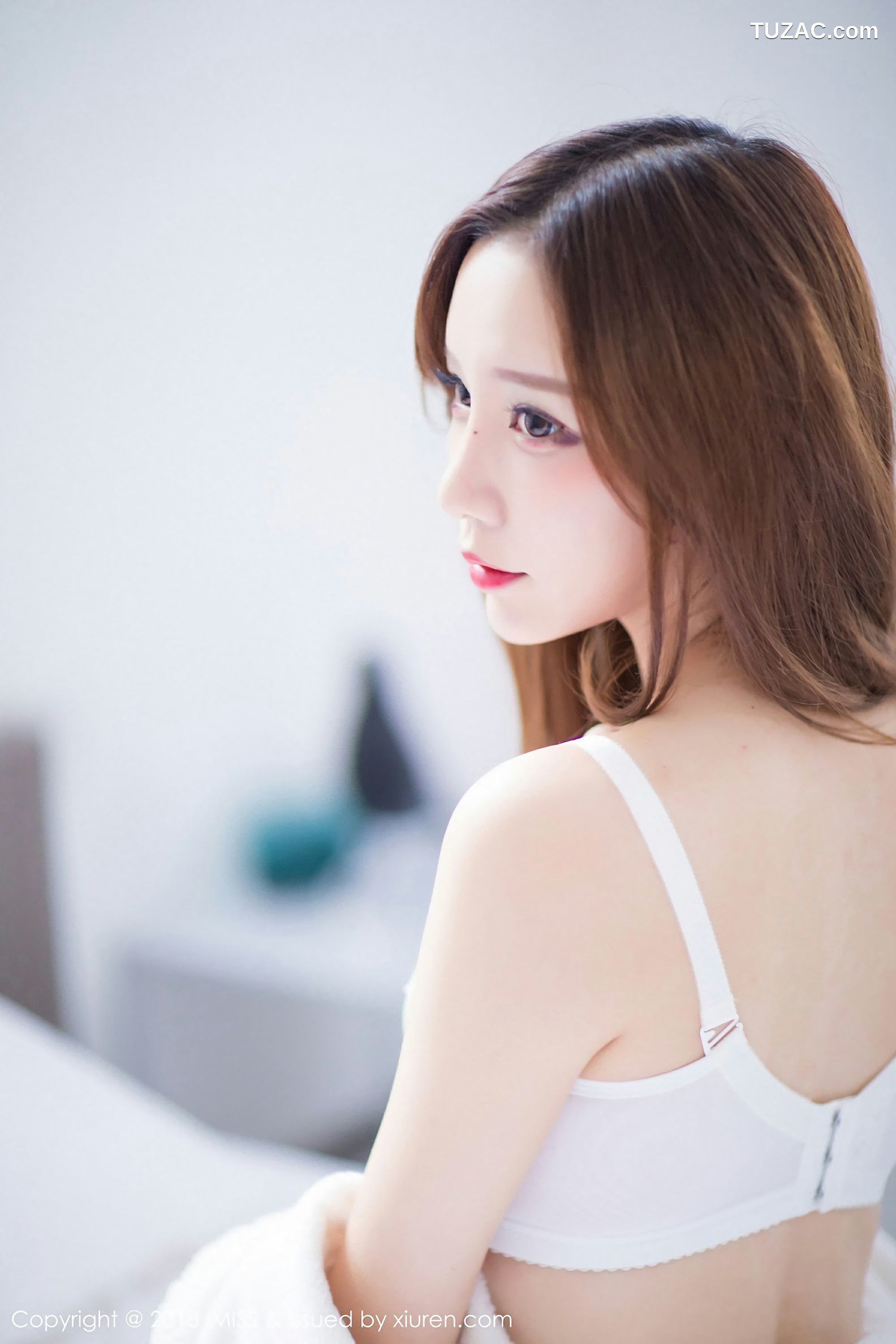 IMiss爱蜜社-233-小琳-白色蕾丝连身裙-私房浴袍