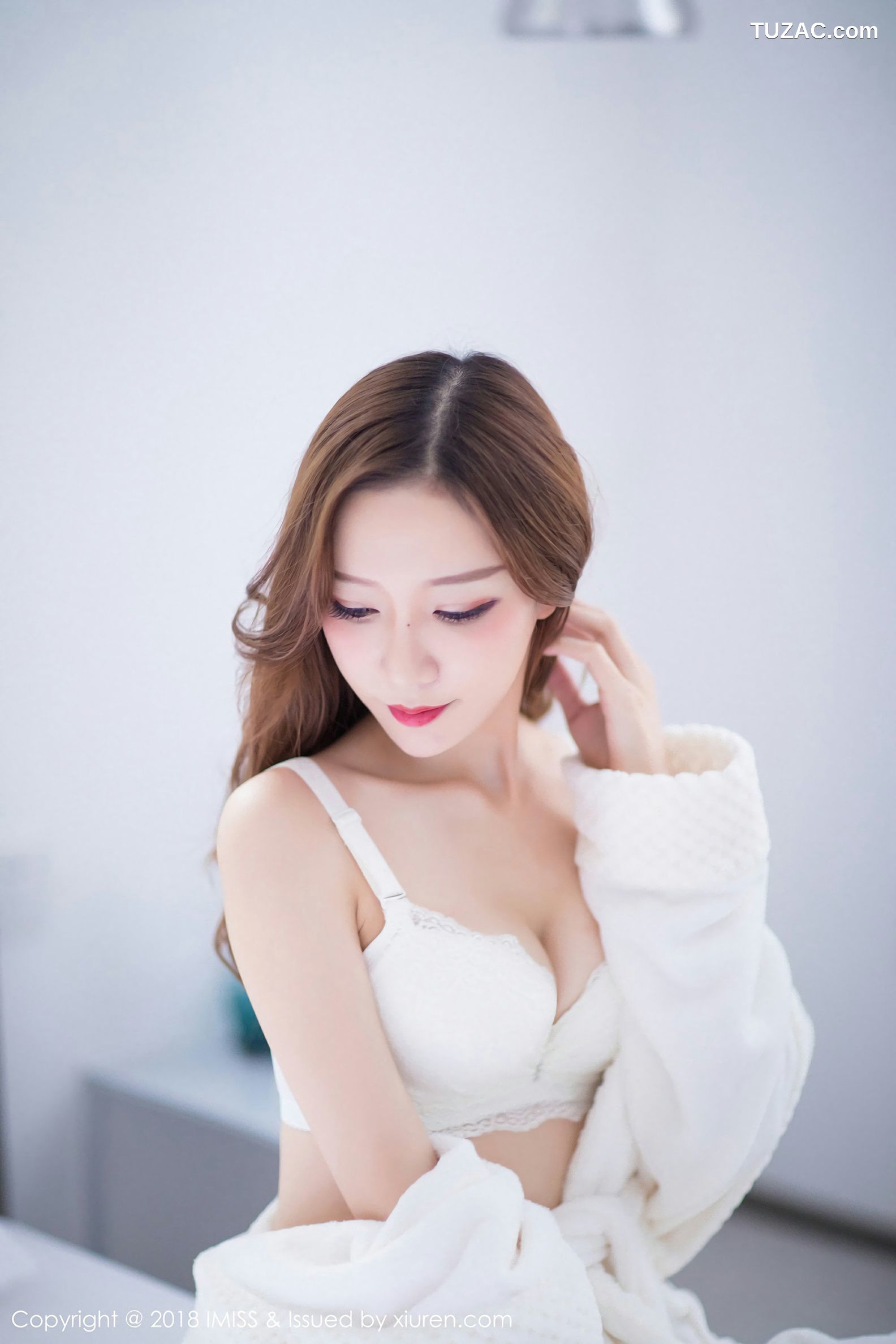 IMiss爱蜜社-233-小琳-白色蕾丝连身裙-私房浴袍