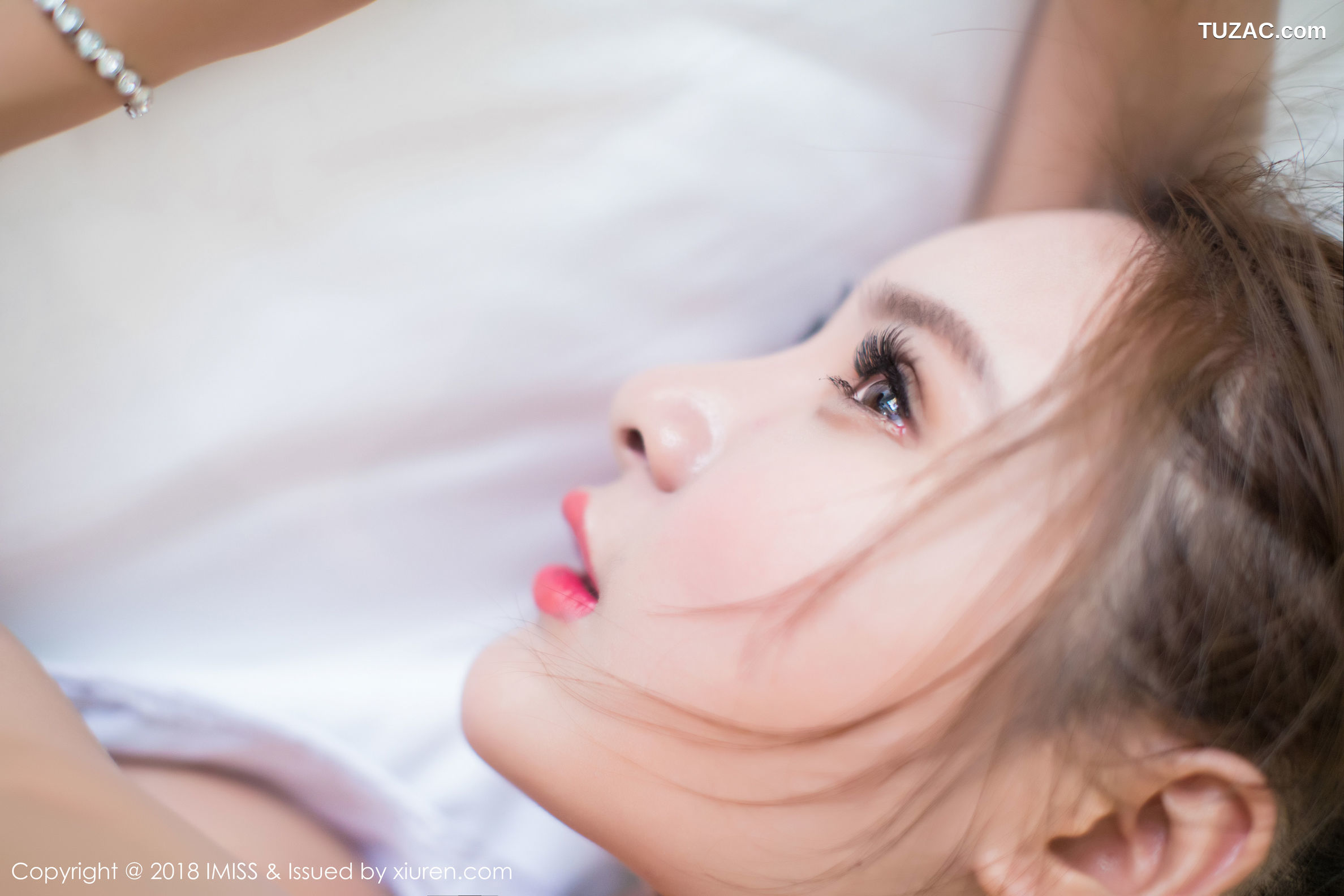 IMiss爱蜜社-245-尹菲-高叉连体衣无内肉丝裤袜