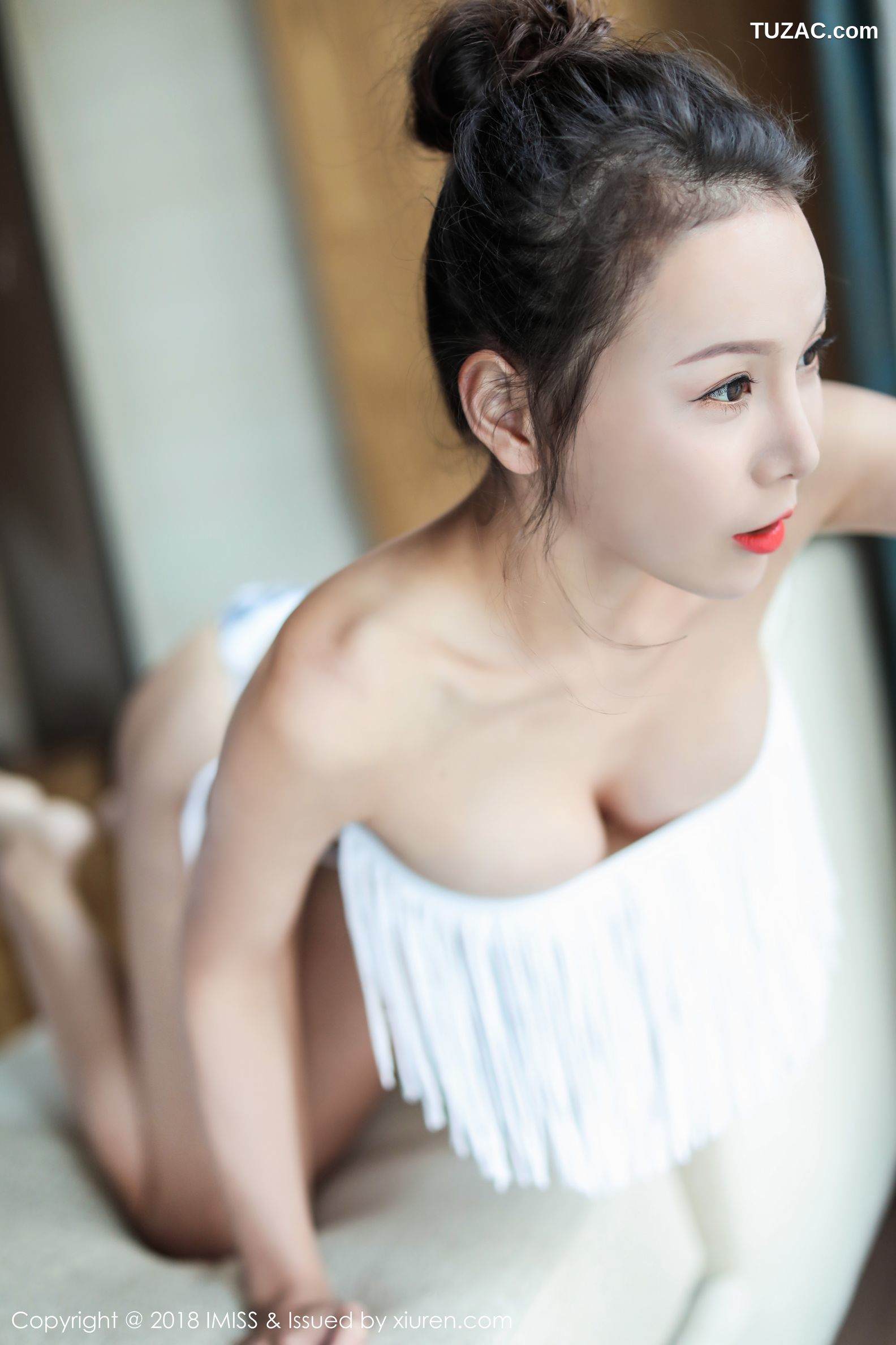 IMiss爱蜜社-251-王沫儿Sasa-白衬衣-性感内衣爆乳