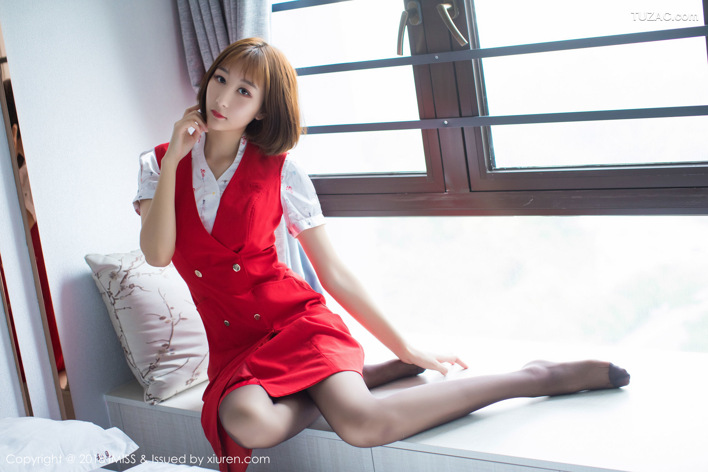 IMiss爱蜜社-276-九尾ivy-空乘制服丝袜美腿诱惑