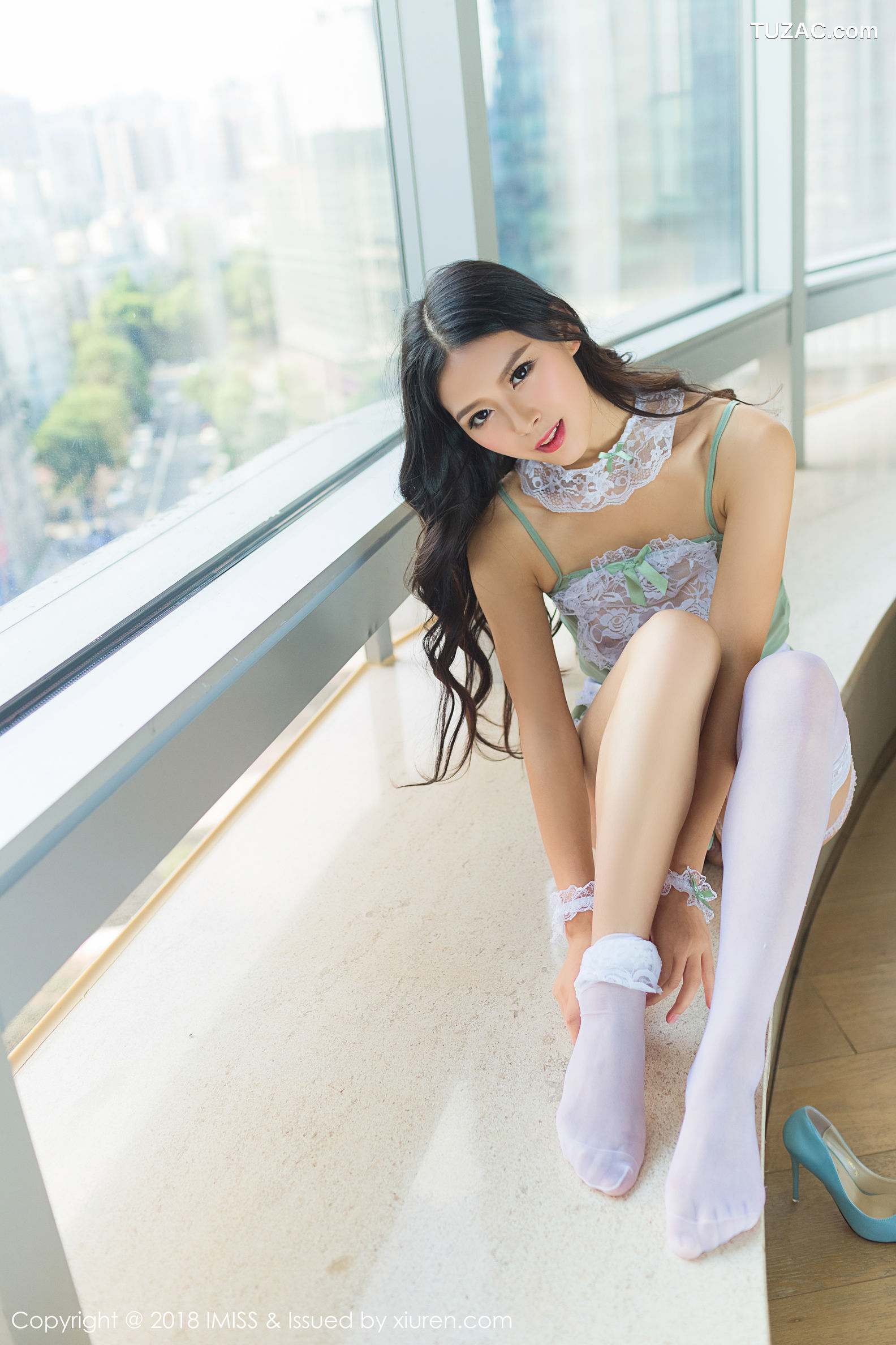 IMiss爱蜜社-290-语嫣Candy-白色蕾丝内衣丁字裤