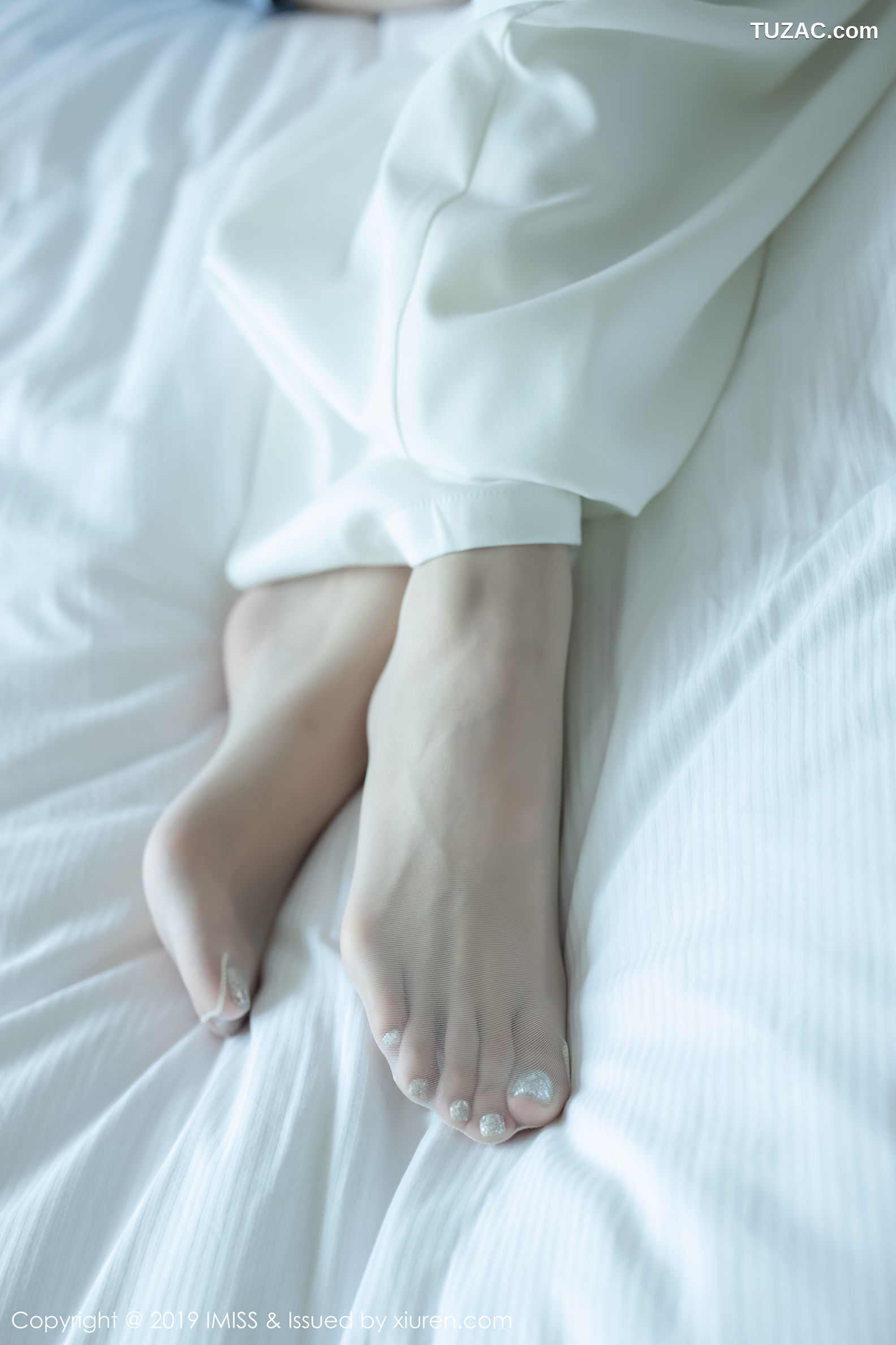 IMiss爱蜜社-424-许诺-性感内衣秀肉丝诱惑