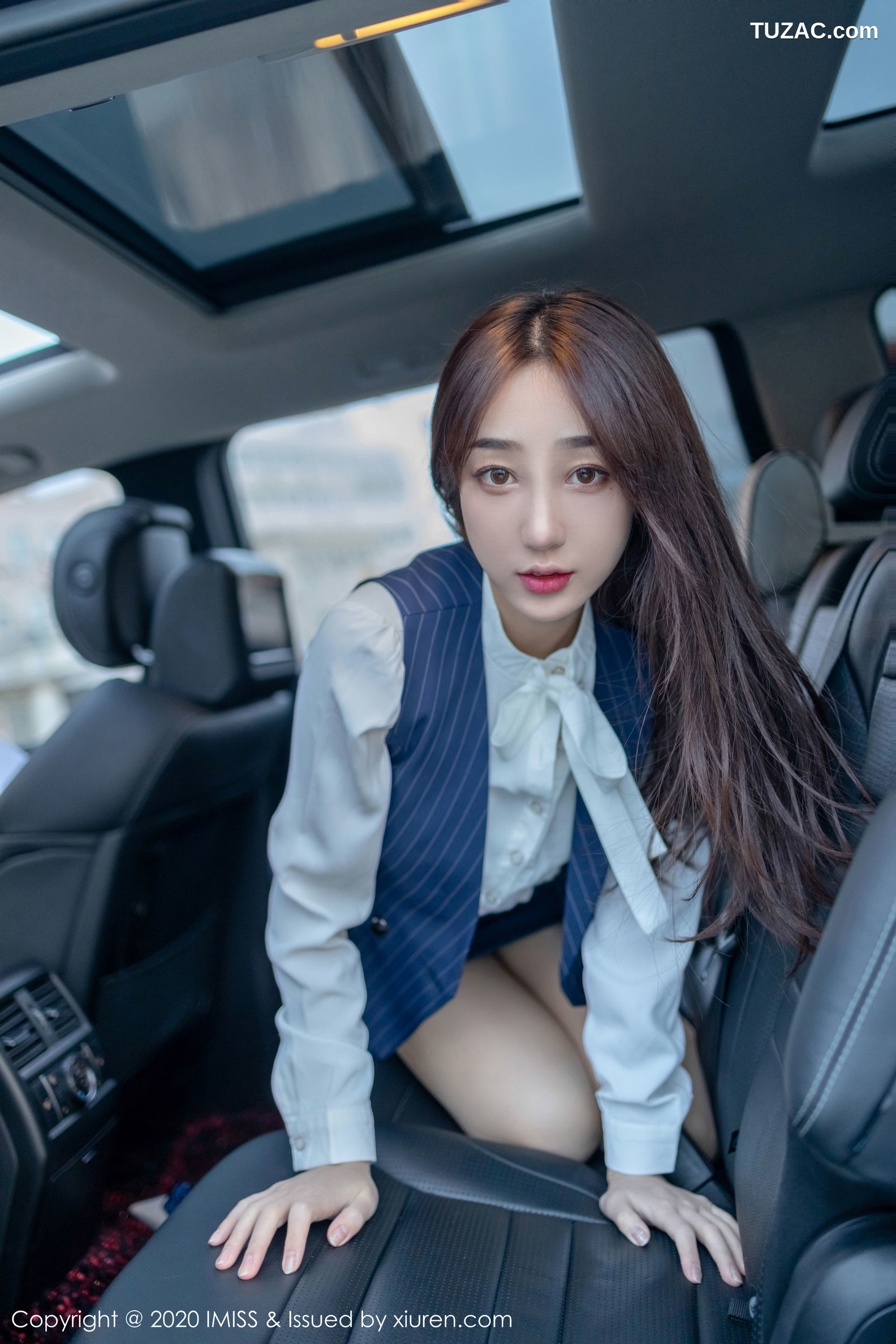 IMiss爱蜜社-438-九月生-户外服务生车拍主题性感内衣