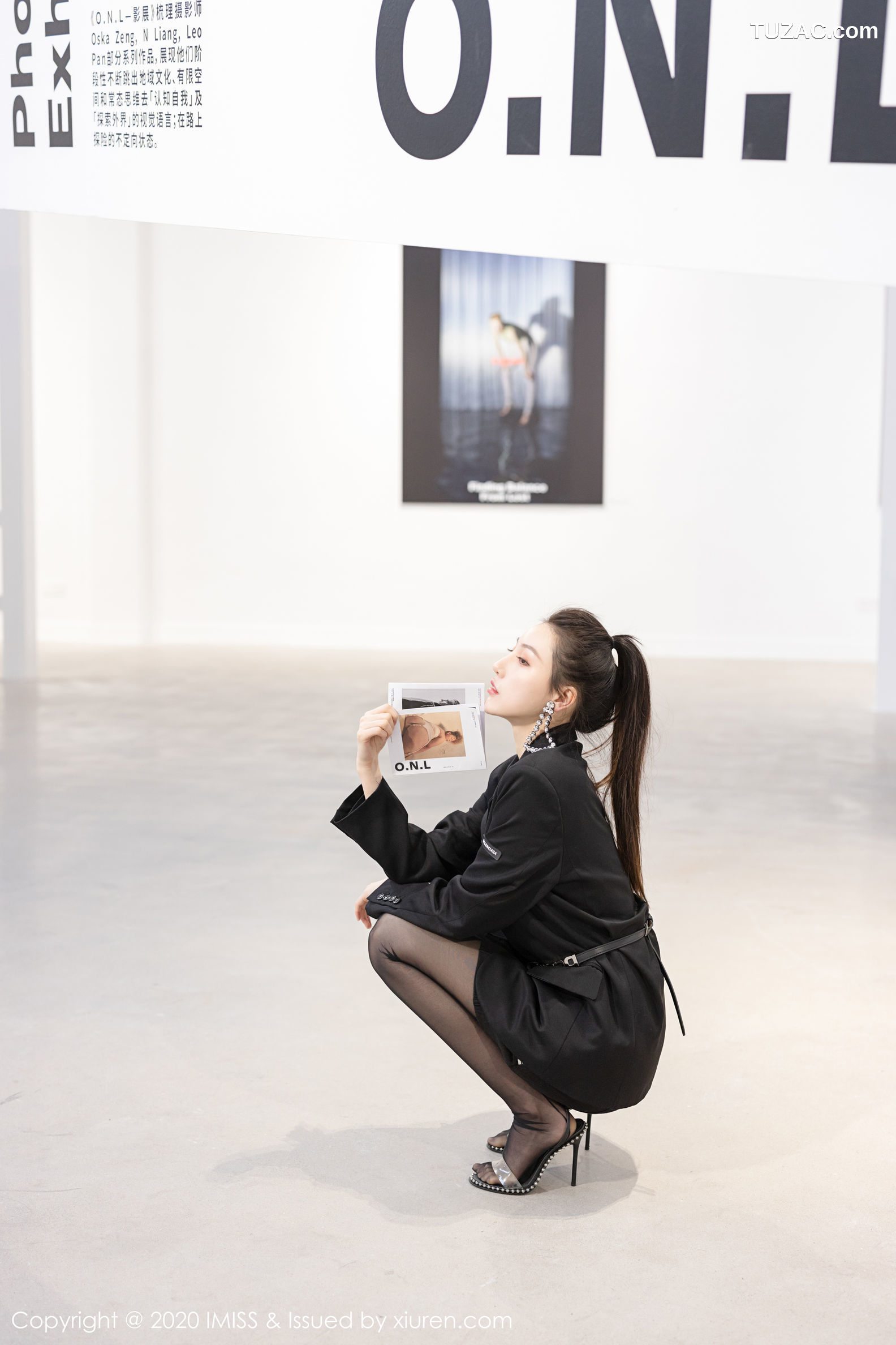 IMiss爱蜜社-443-刘奕宁-明亮空间拍摄主题高挑身材