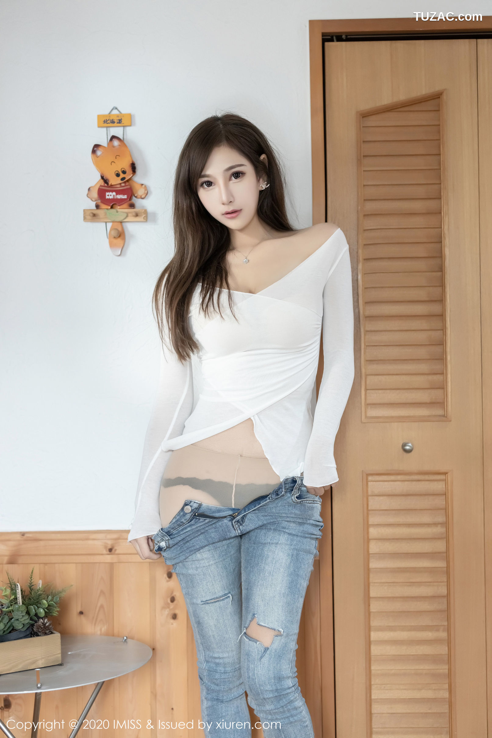 IMiss爱蜜社-452-Lavinia肉肉-北海道旅拍-黑色蕾丝内衣