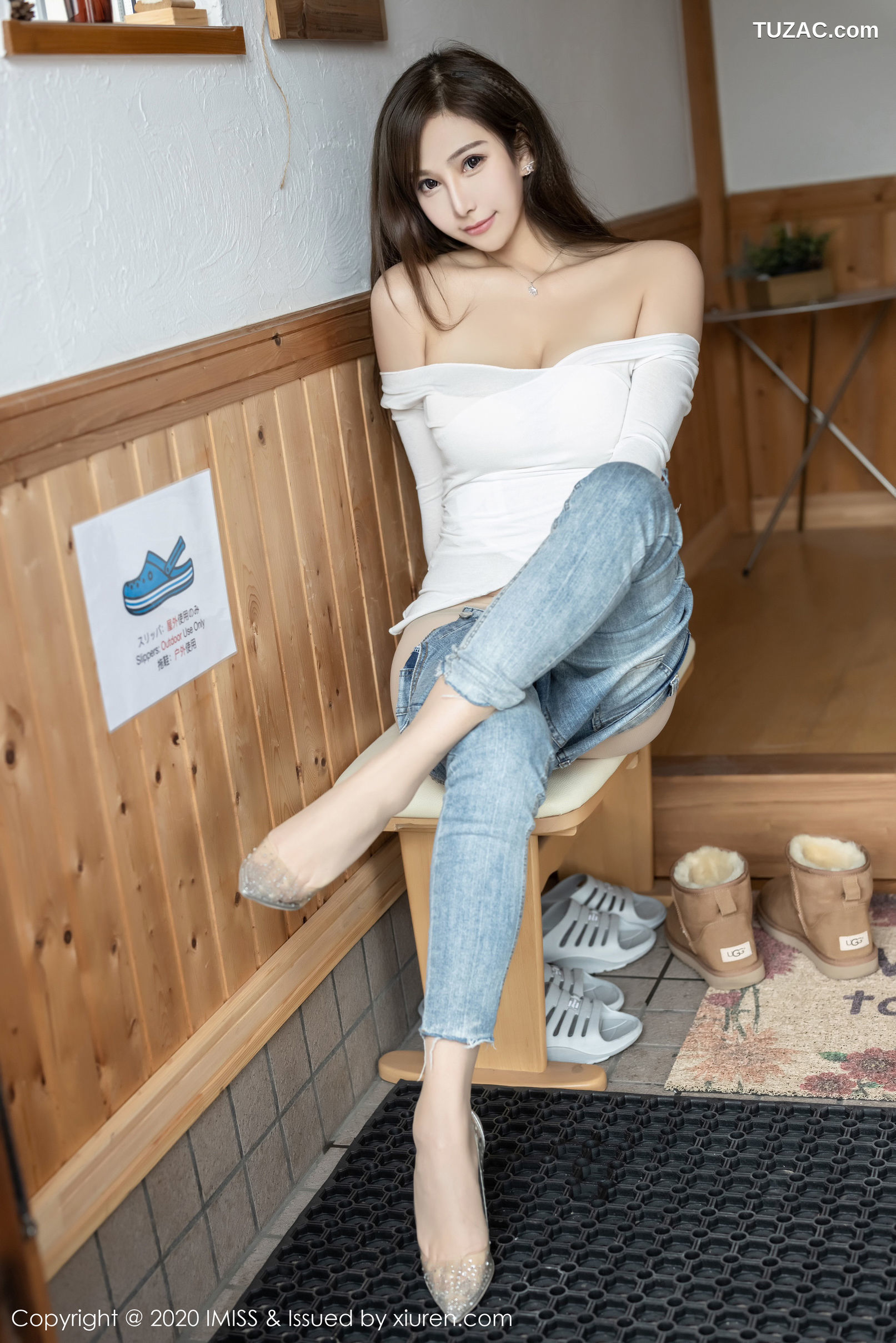 IMiss爱蜜社-452-Lavinia肉肉-北海道旅拍-黑色蕾丝内衣