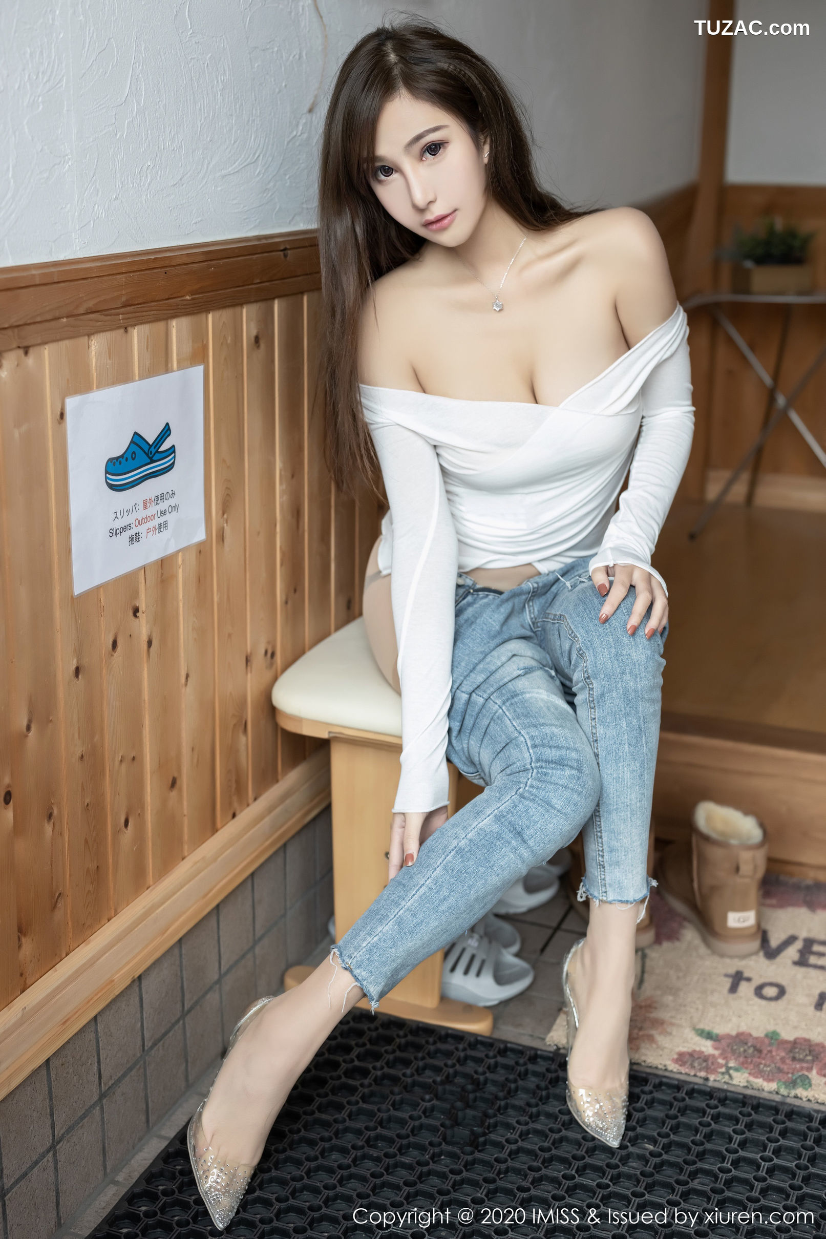 IMiss爱蜜社-452-Lavinia肉肉-北海道旅拍-黑色蕾丝内衣