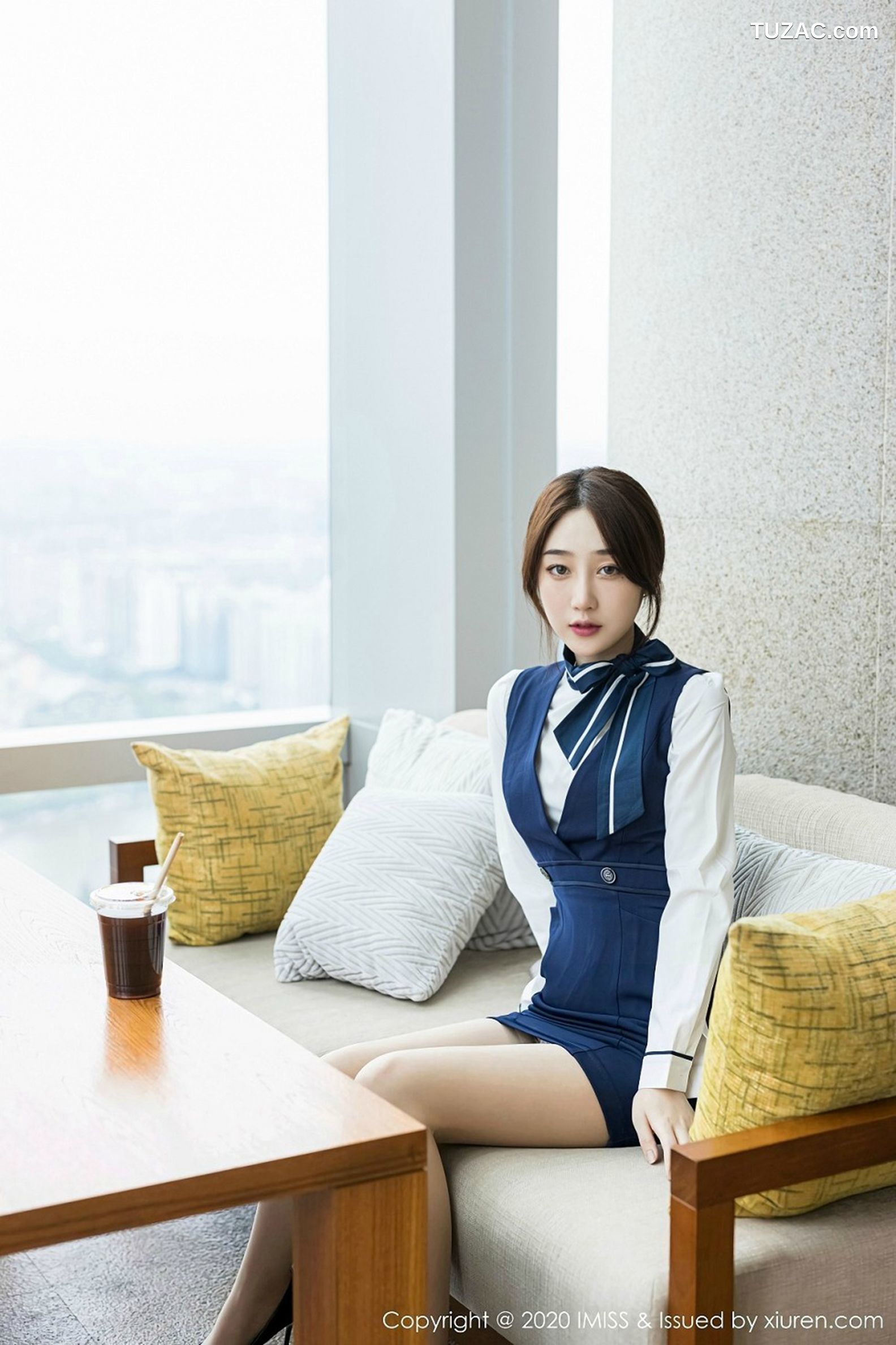 IMiss爱蜜社-468-九月生-职业制服黑色内衣肉丝