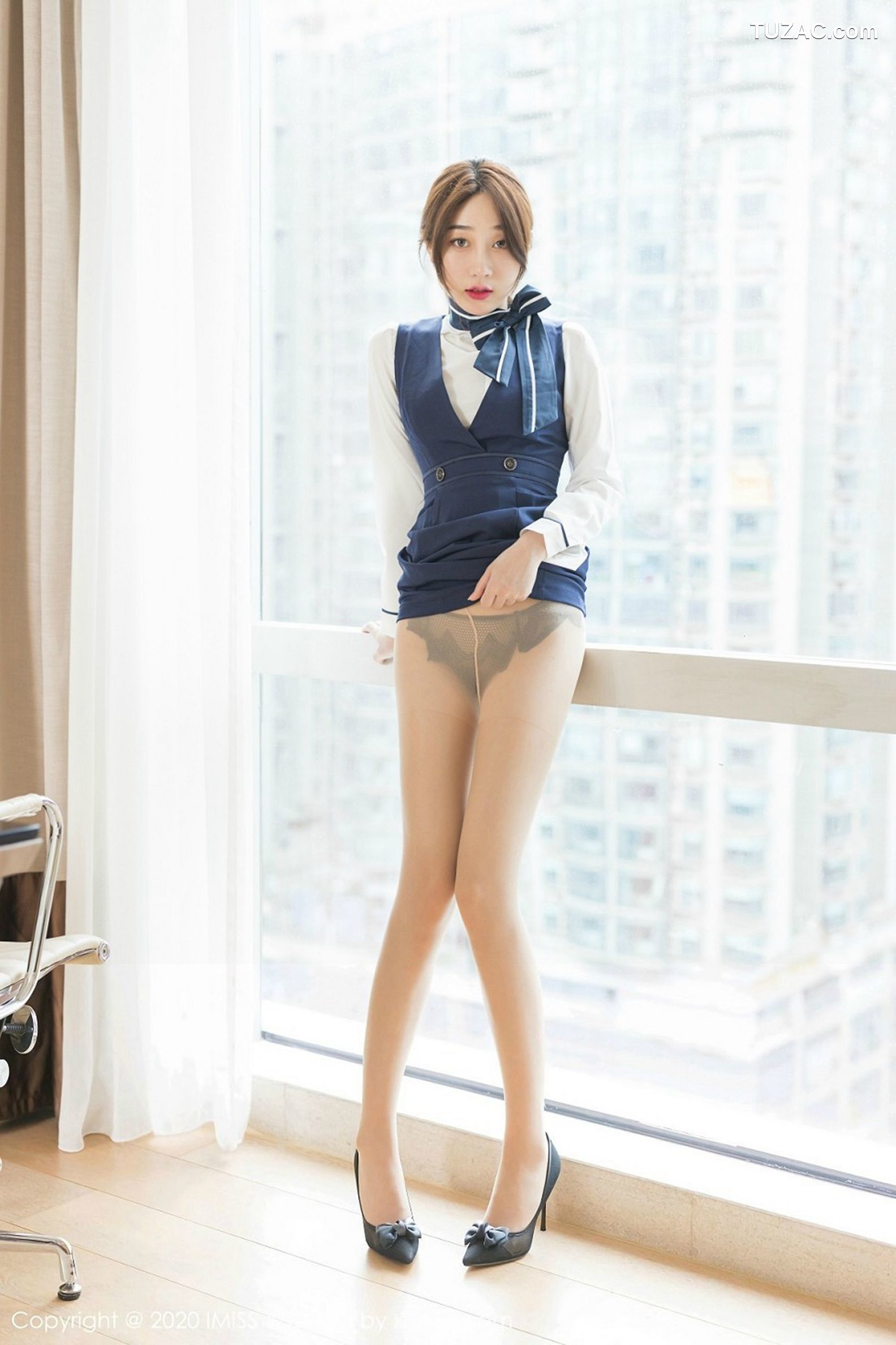 IMiss爱蜜社-468-九月生-职业制服黑色内衣肉丝