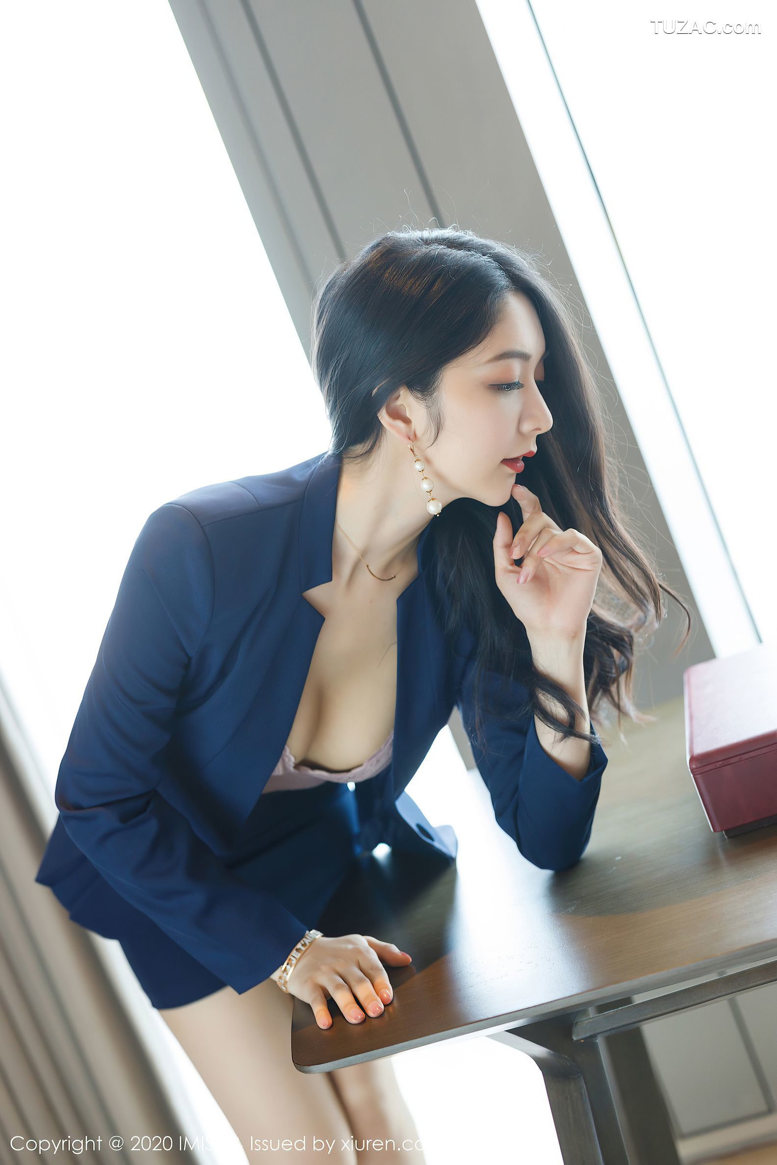 IMiss爱蜜社-471-小热巴-经典职业秘书装性感内衣