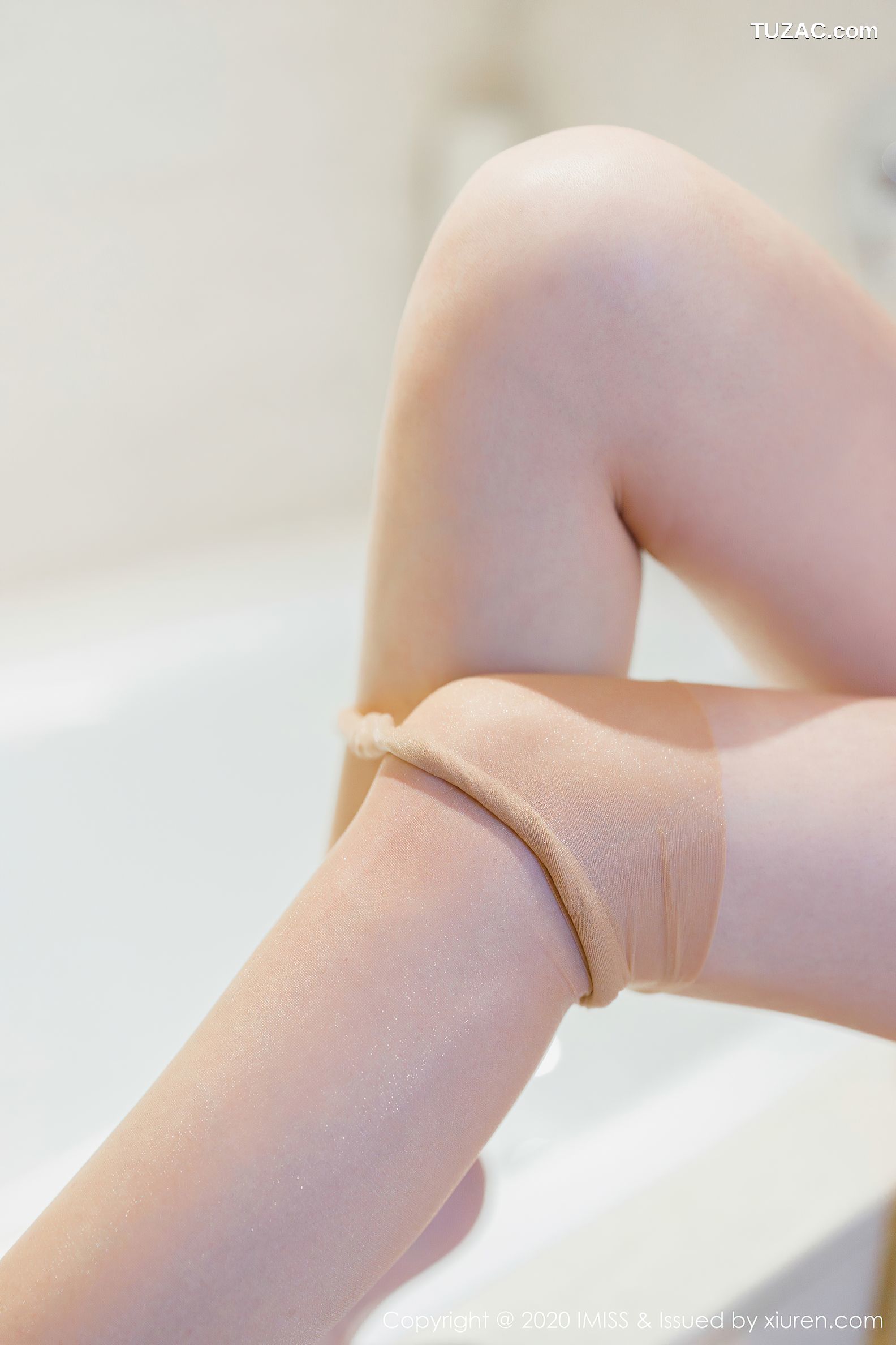 IMiss爱蜜社-477-九月生-浴室性感红色内衣秀