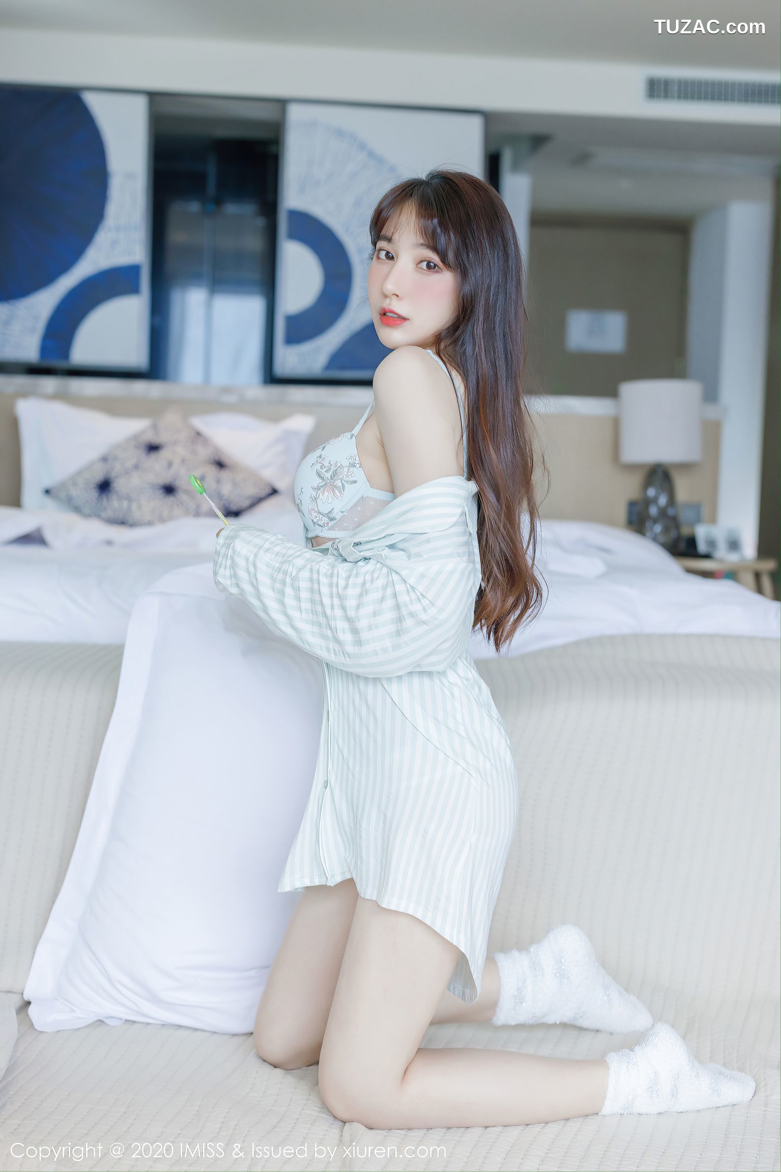 IMiss爱蜜社-481-刘奕宁-床上性感衬衣诱惑