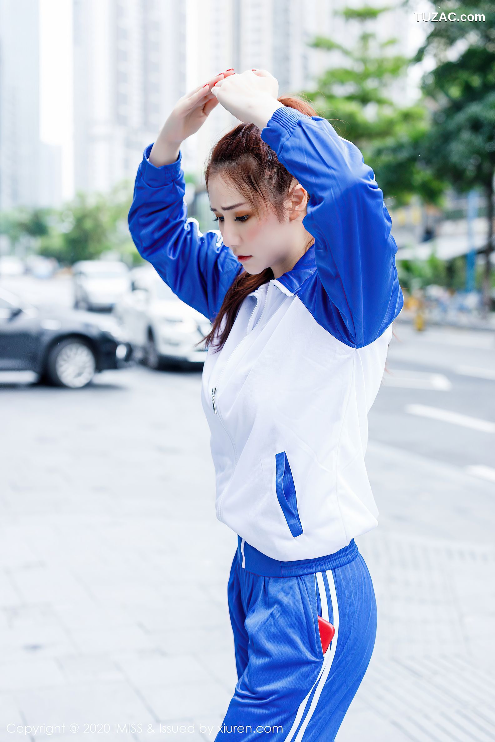 IMiss爱蜜社-496-evon-校服淋雨私房主题系列