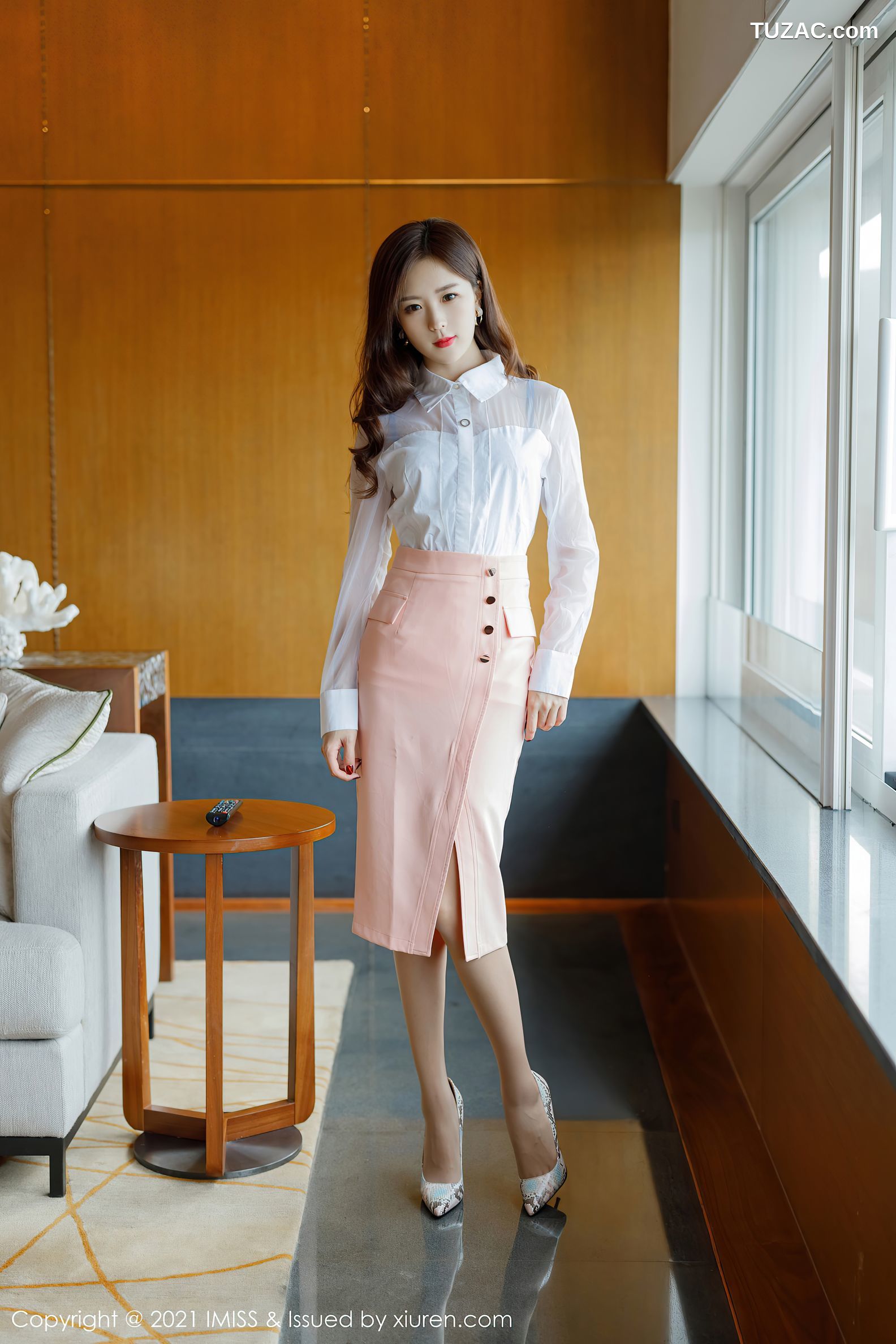 IMiss爱蜜社-544-杨紫嫣Cynthia-白衬衫粉裙灰蓝蕾丝内衣-2021.01.15