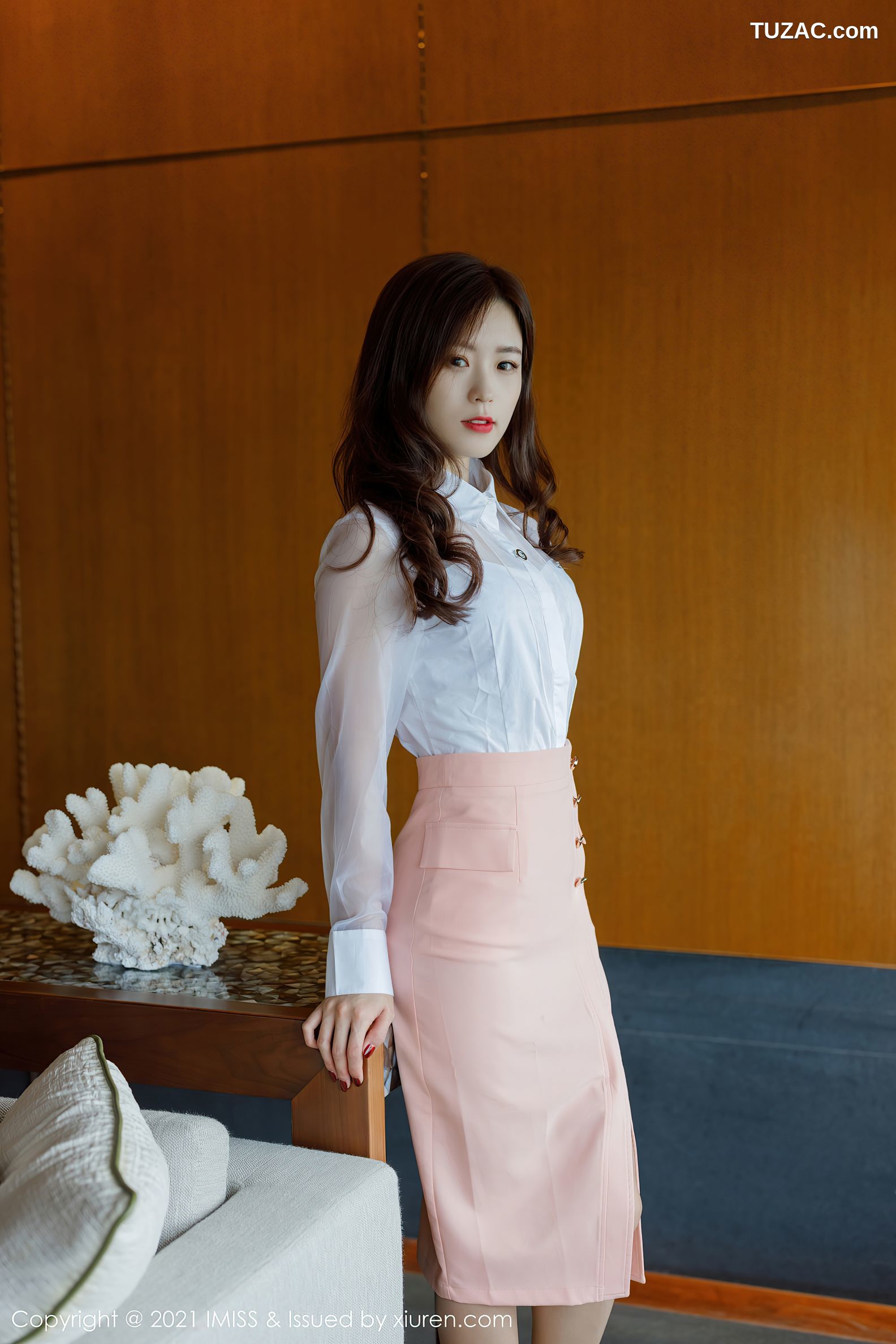 IMiss爱蜜社-544-杨紫嫣Cynthia-白衬衫粉裙灰蓝蕾丝内衣-2021.01.15