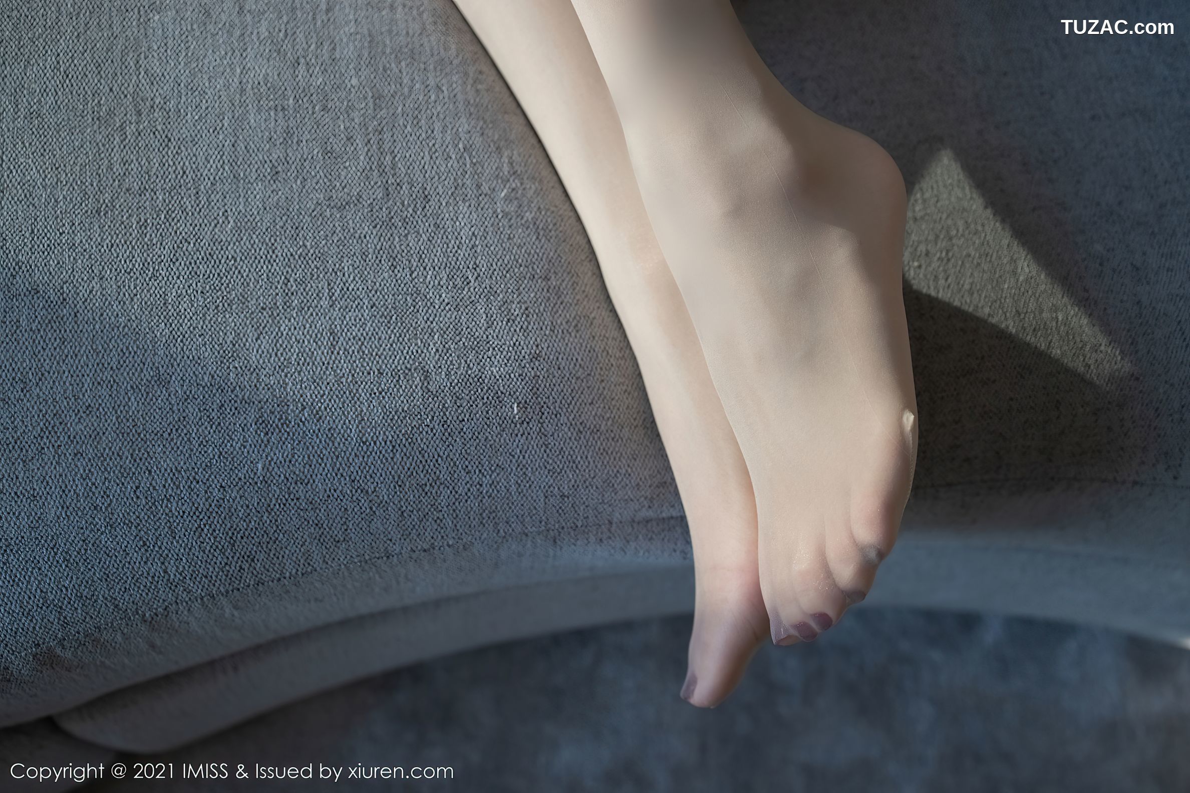 IMiss爱蜜社-548-Lavinia肉肉-灰色职业OL装肉丝-2021.01.29