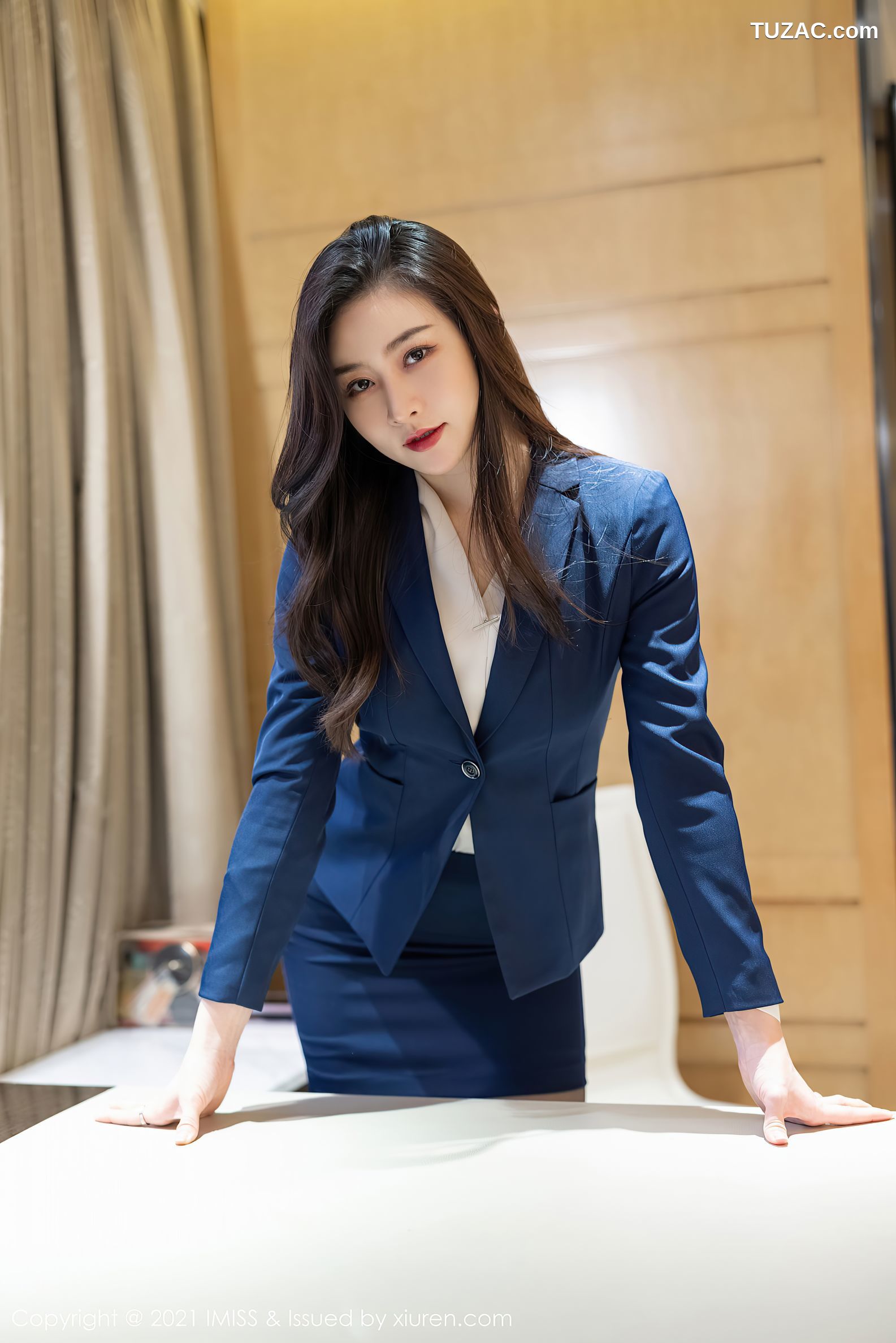 IMiss爱蜜社-549-Vanessa-蓝色职业短裙装黑丝-2021.02.04