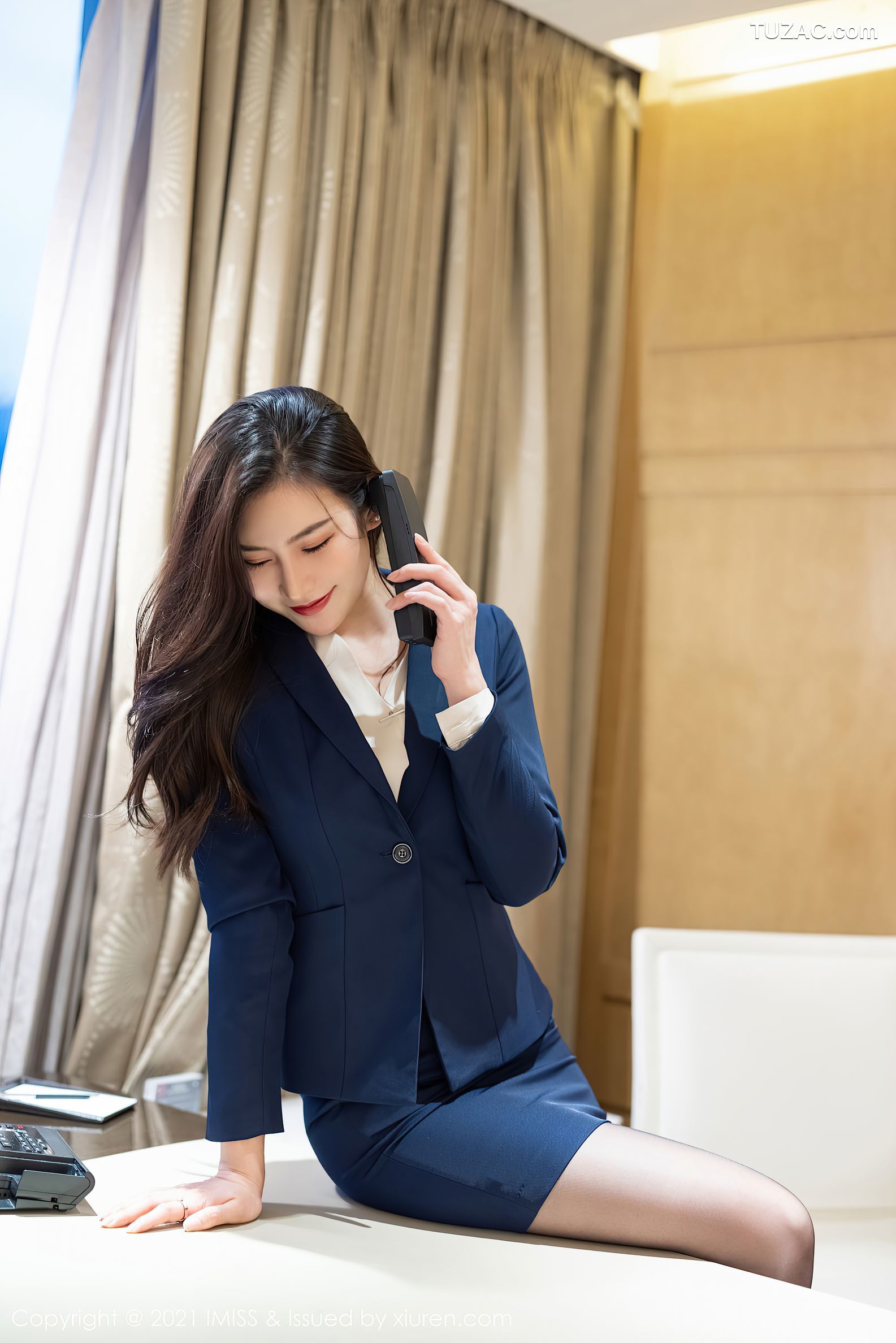 IMiss爱蜜社-549-Vanessa-蓝色职业短裙装黑丝-2021.02.04