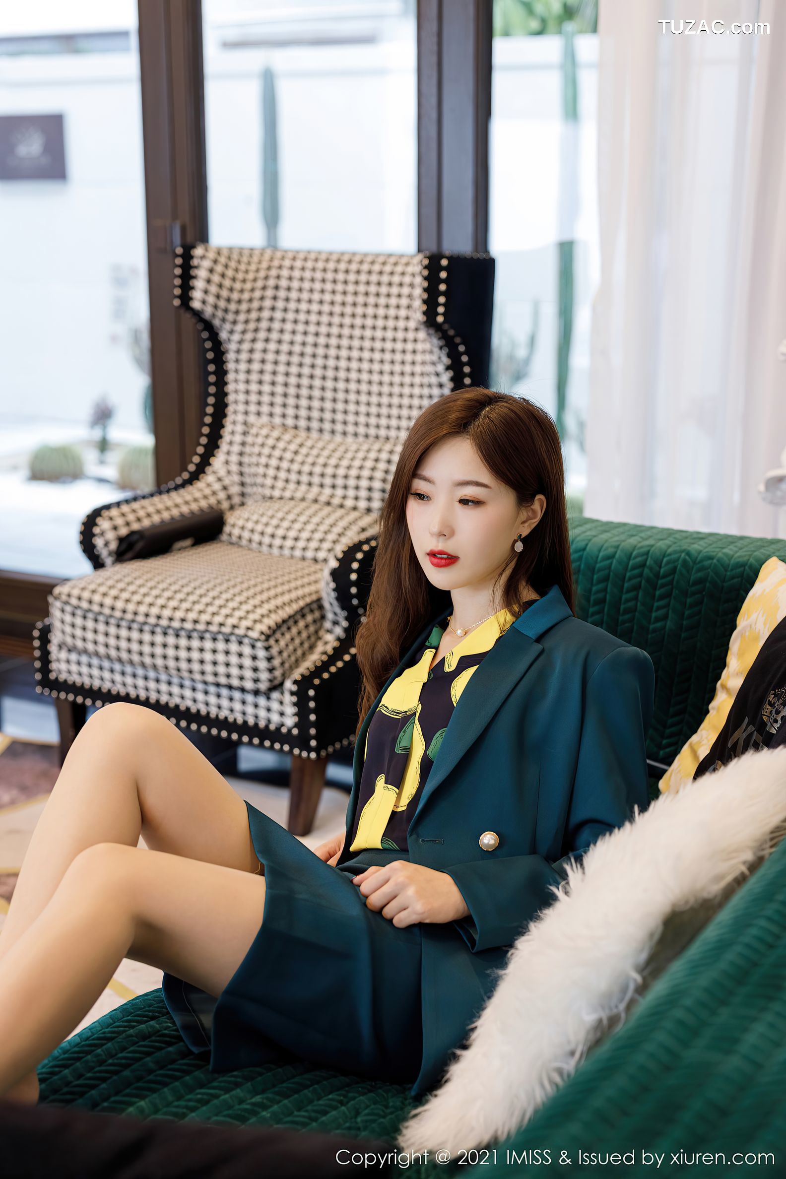 IMiss爱蜜社-551-杨紫嫣Cynthia-蓝绿职业0L套装蕾丝吊带袜-2021.02.08