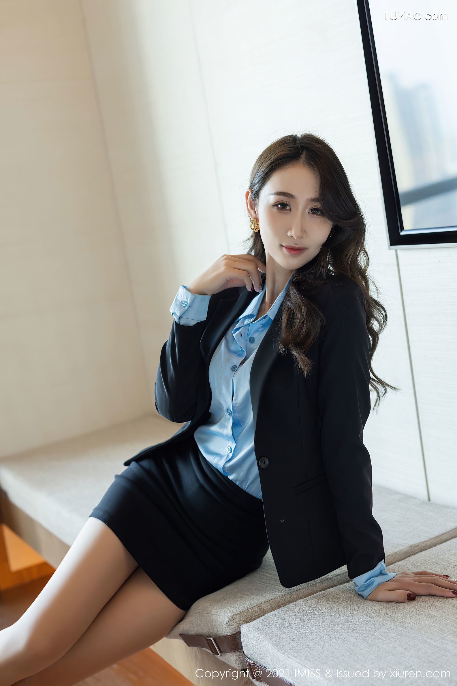 IMiss爱蜜社-554-萌白酱-职业装OL主题蓝衬衫肉丝-2021.02.25